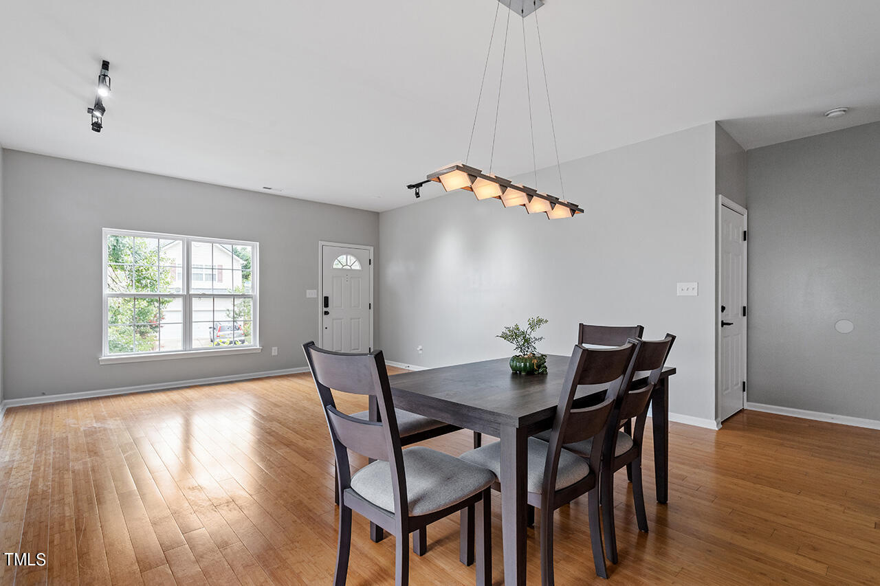 4528 Shady Side Lane
