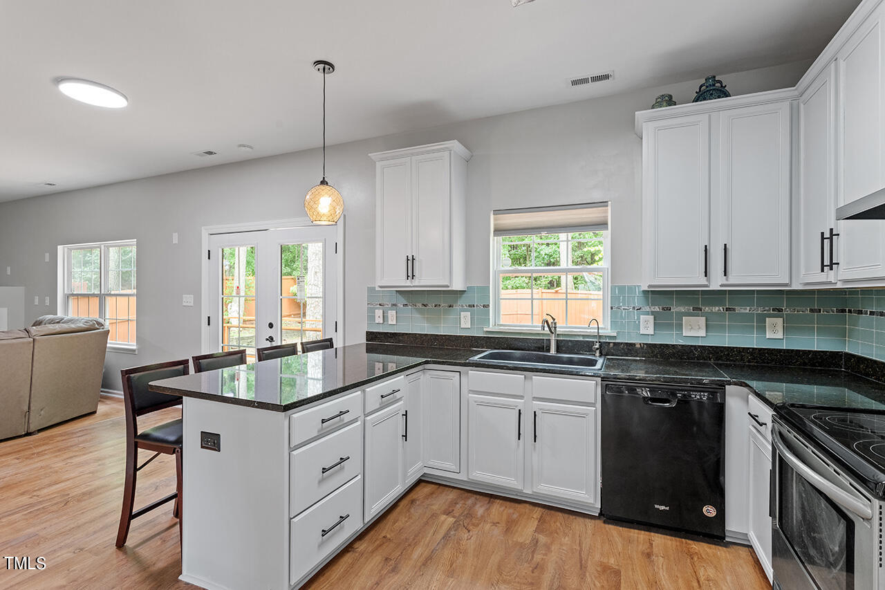 4528 Shady Side Lane