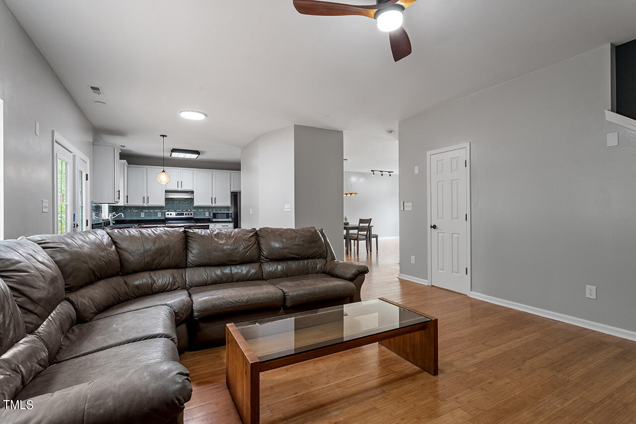 4528 Shady Side Lane