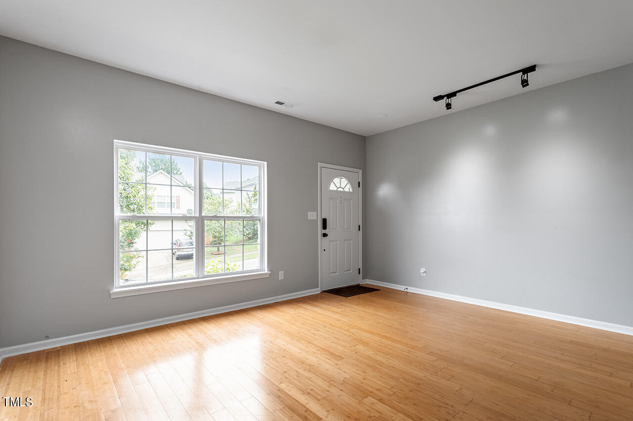 4528 Shady Side Lane