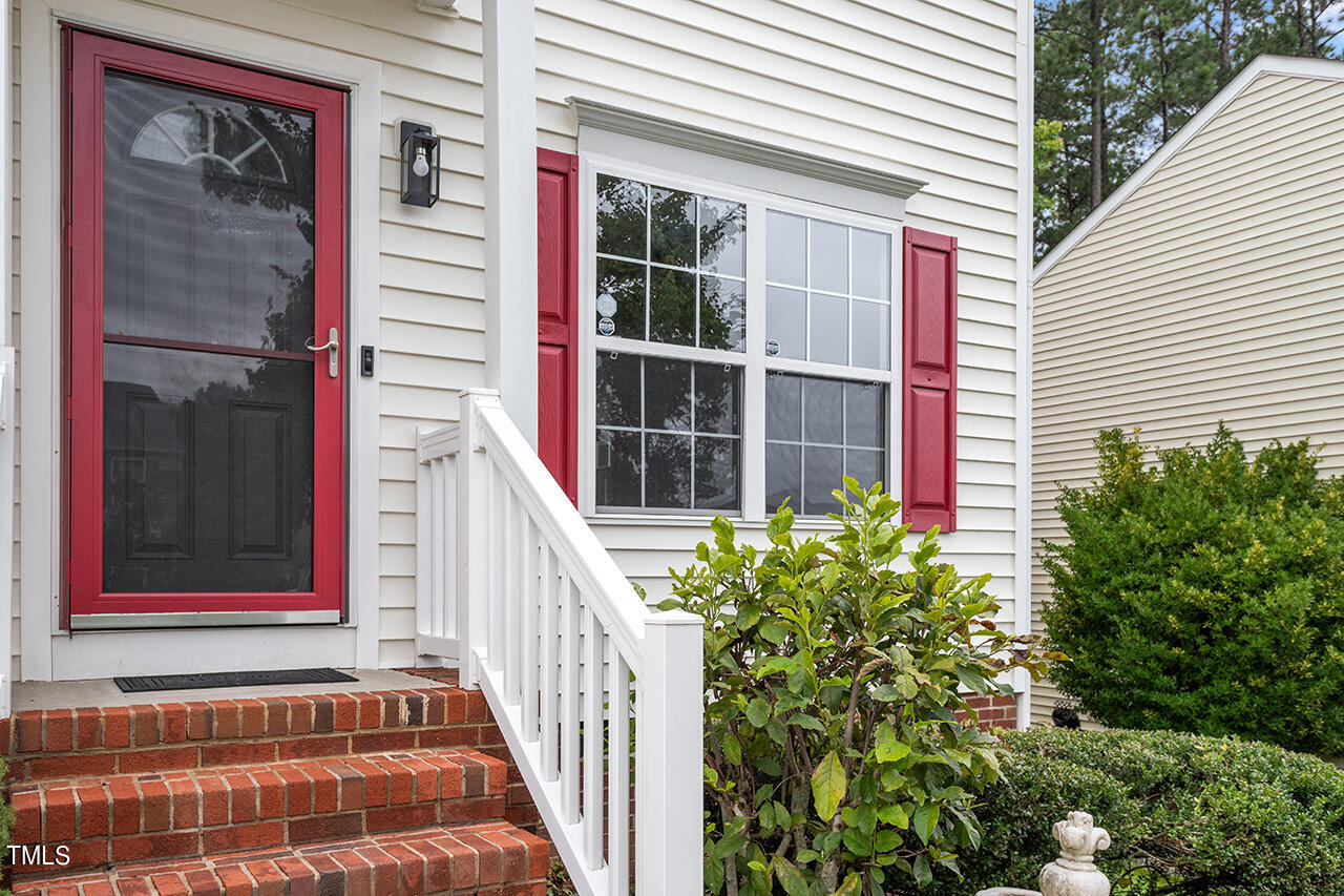 4528 Shady Side Lane