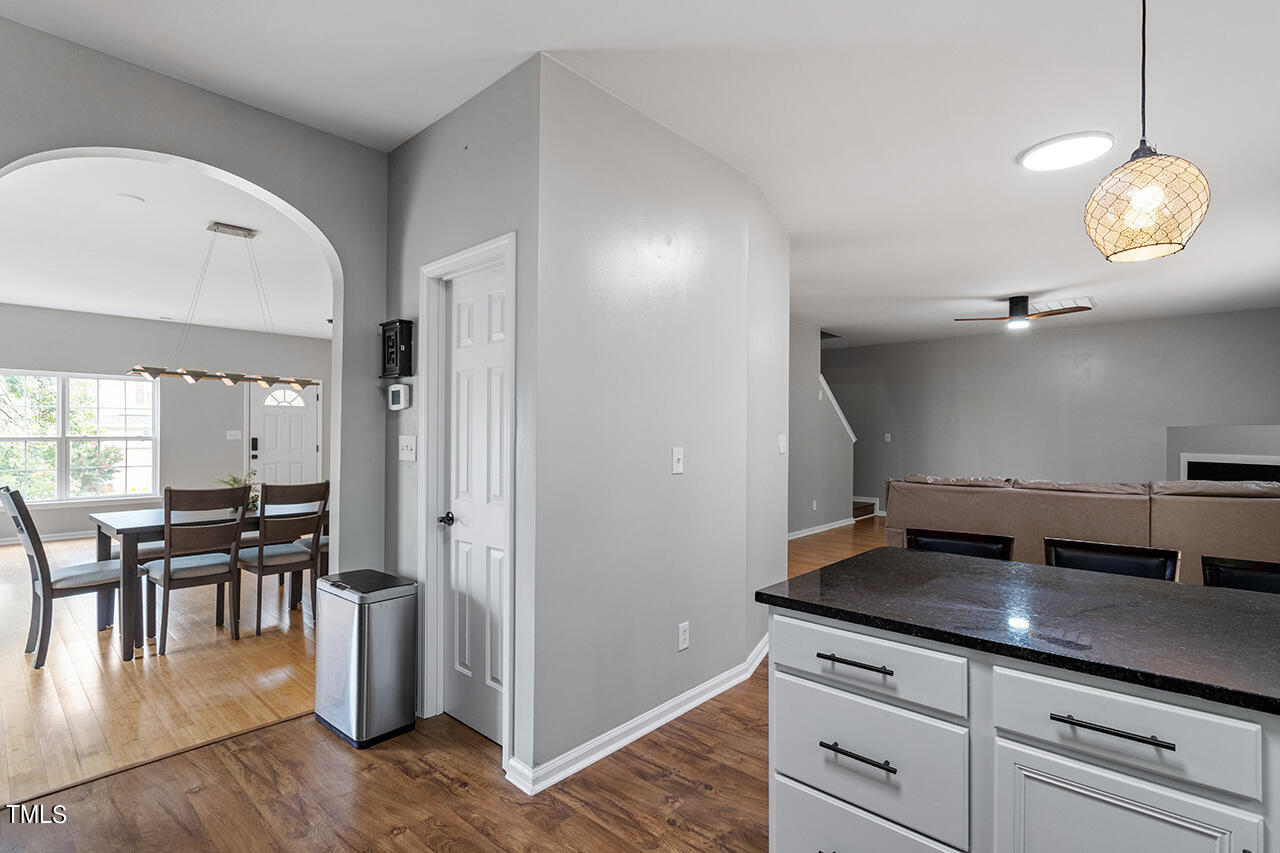 4528 Shady Side Lane