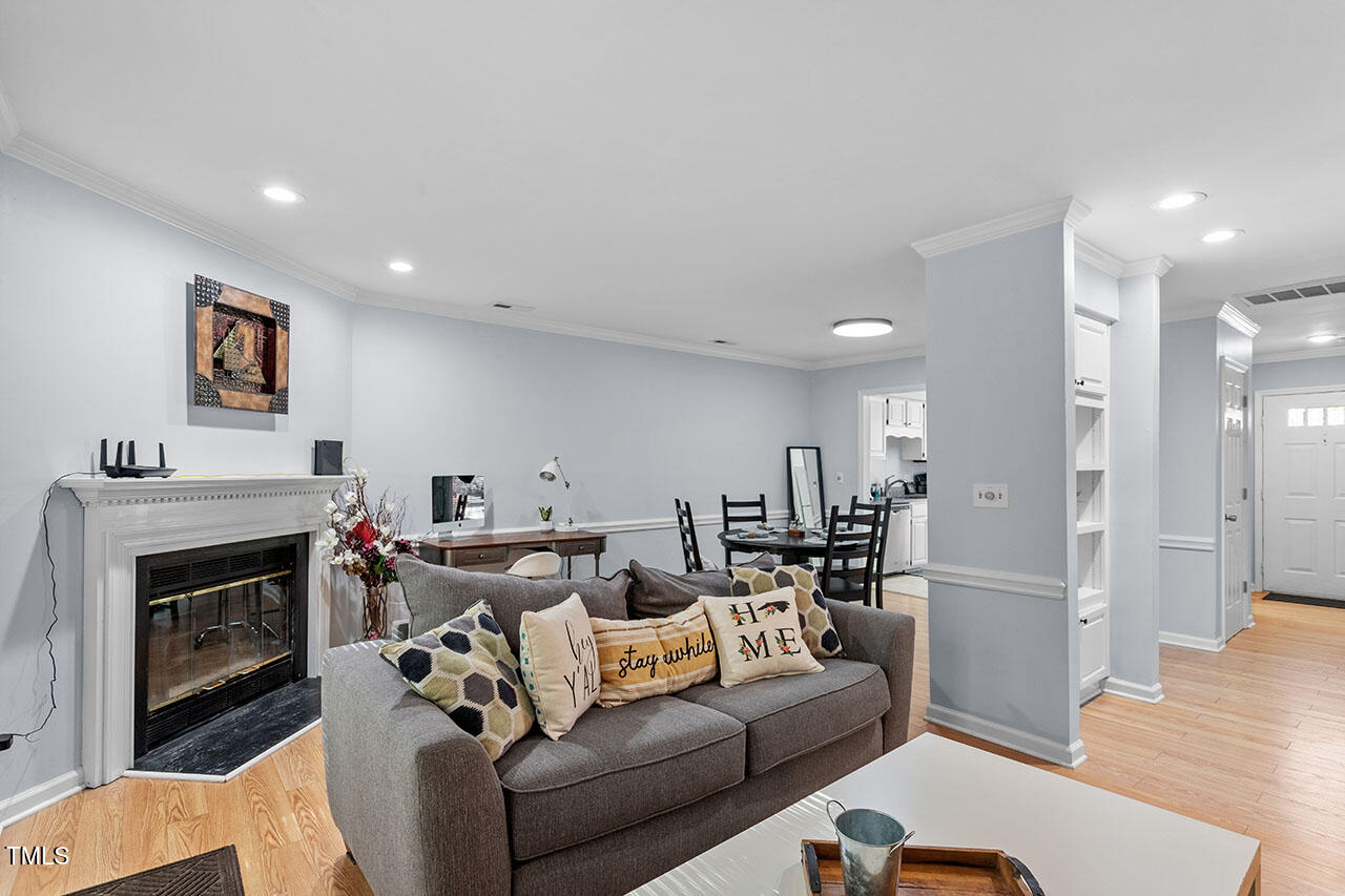 3329 Coachmans Way