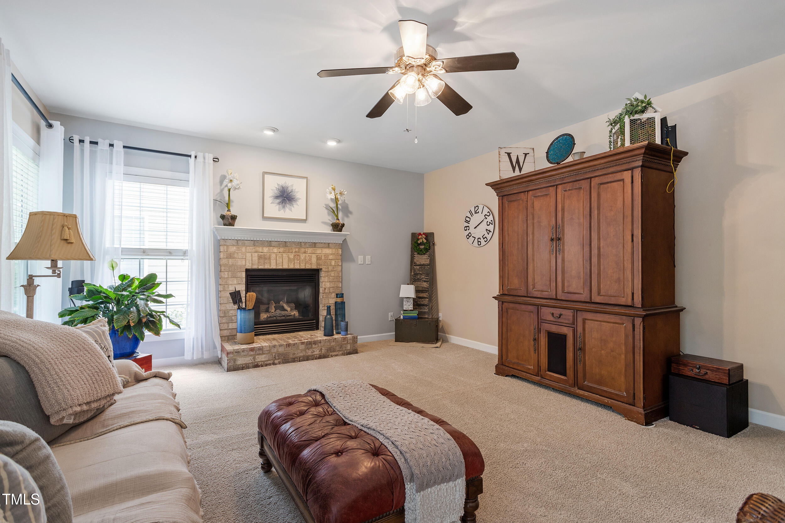 2422 Castleburg Drive
