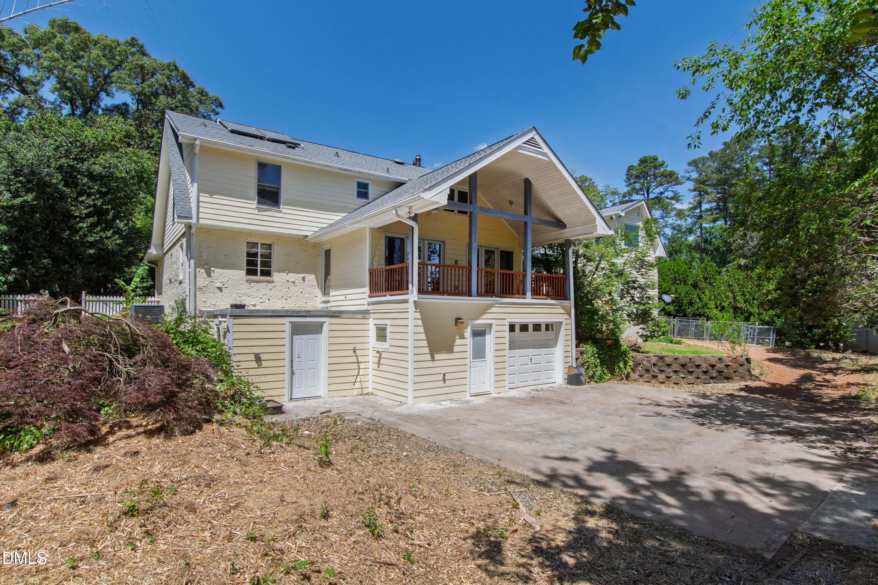 821 Lake Boone Trail