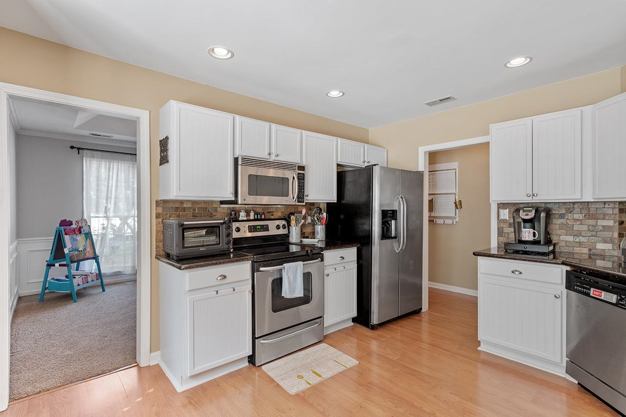 7 Spring Glen Court