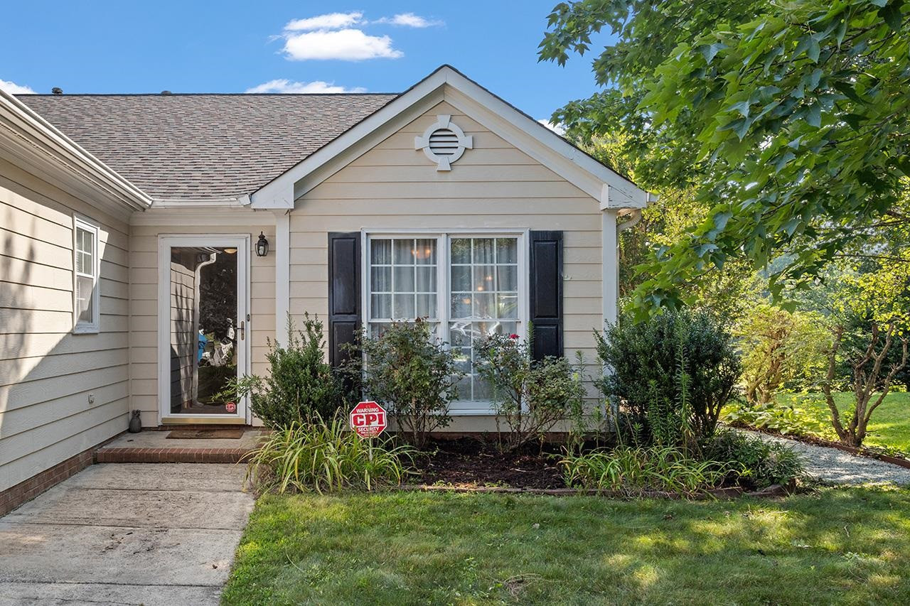 7 Spring Glen Court
