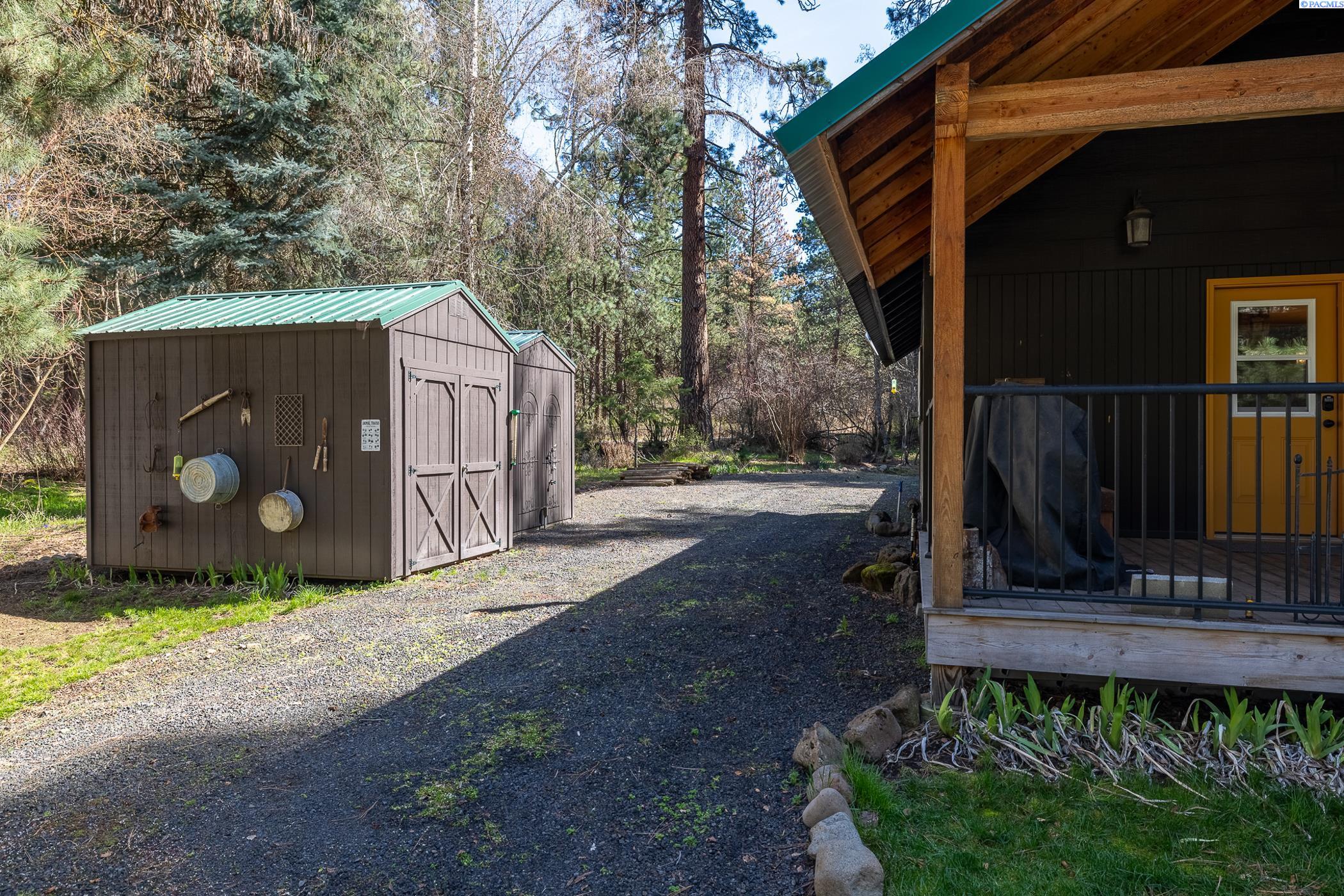 100-102 Mountain Home Park