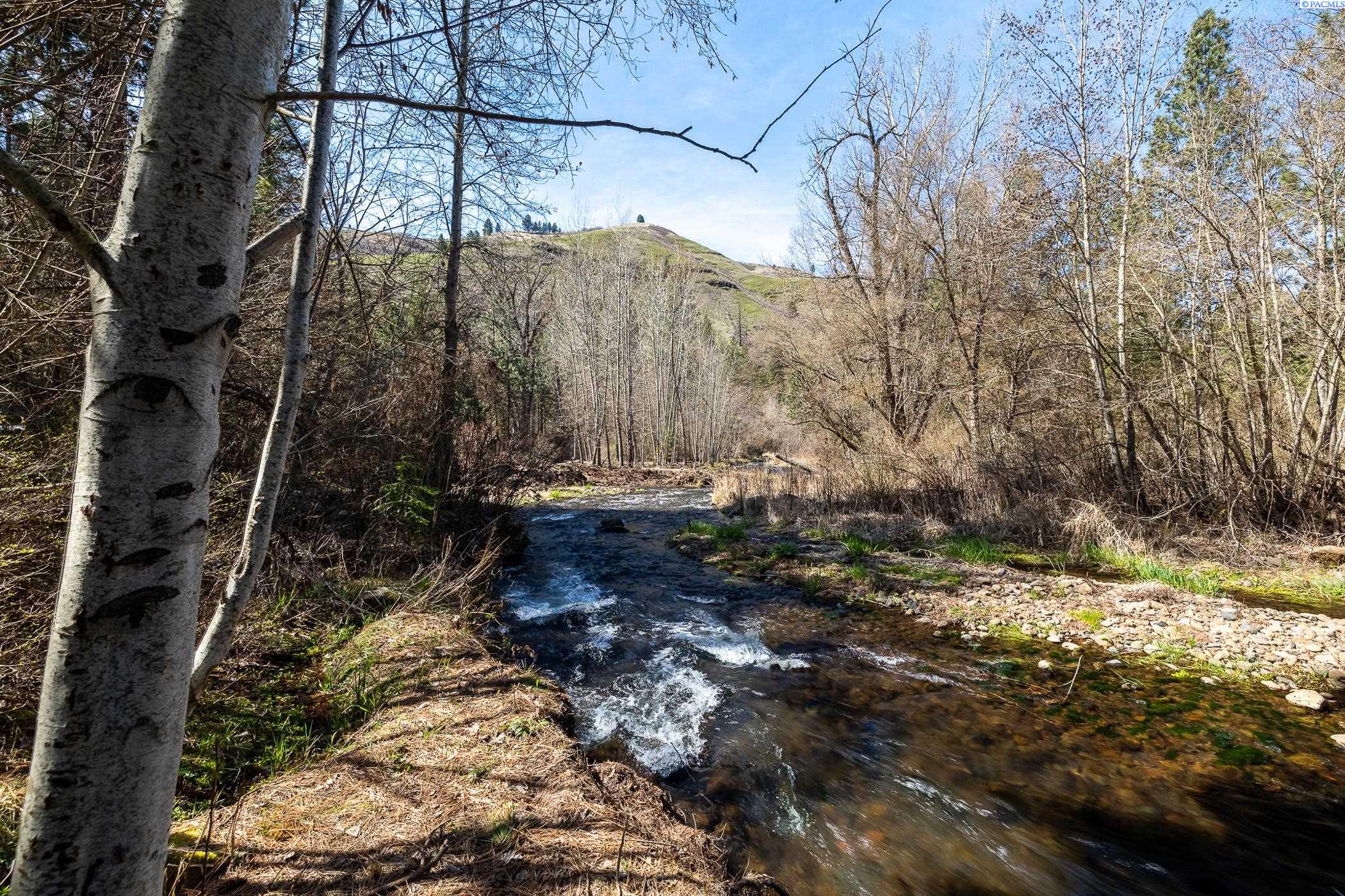 100-102 Mountain Home Park