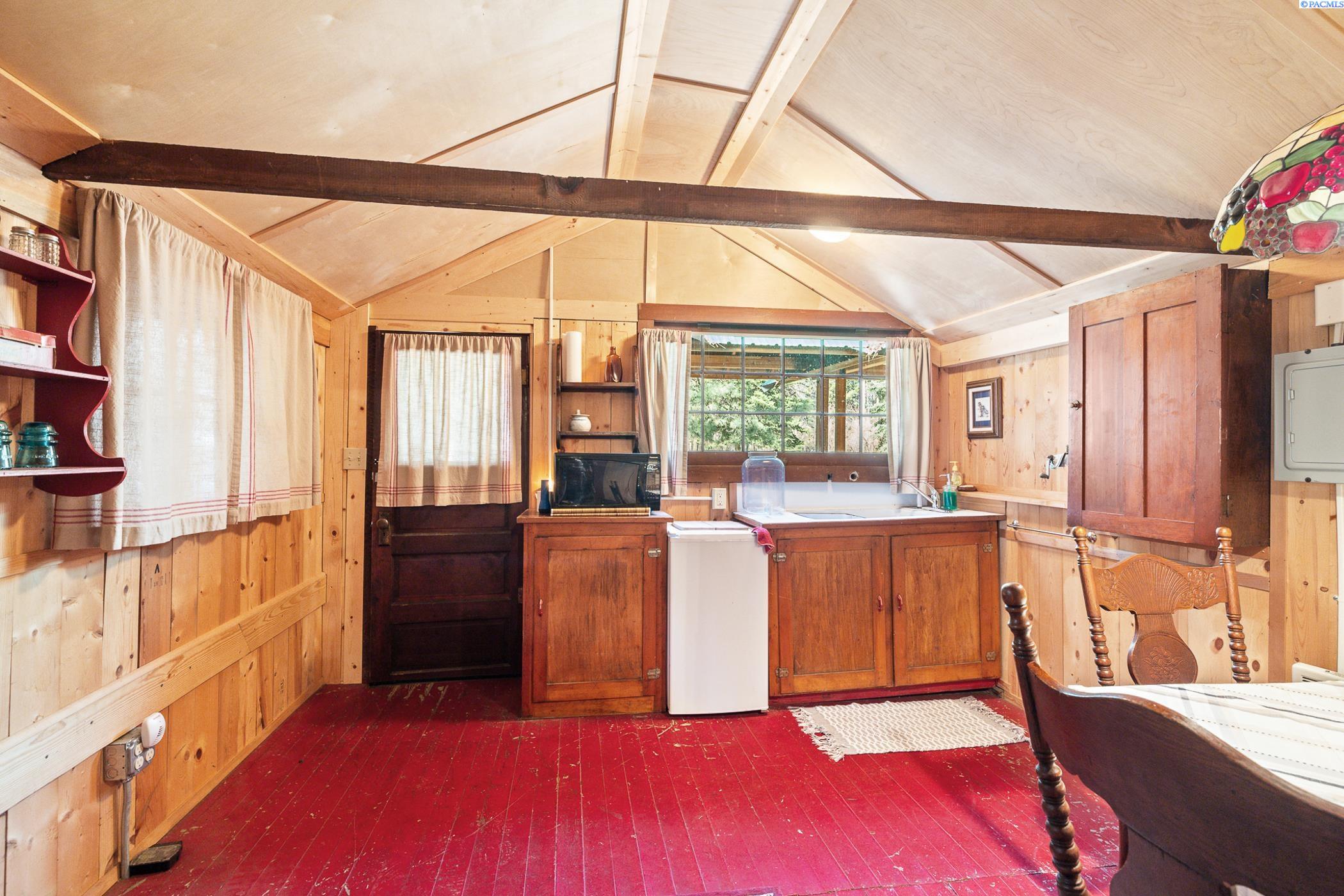 100-102 Mountain Home Park