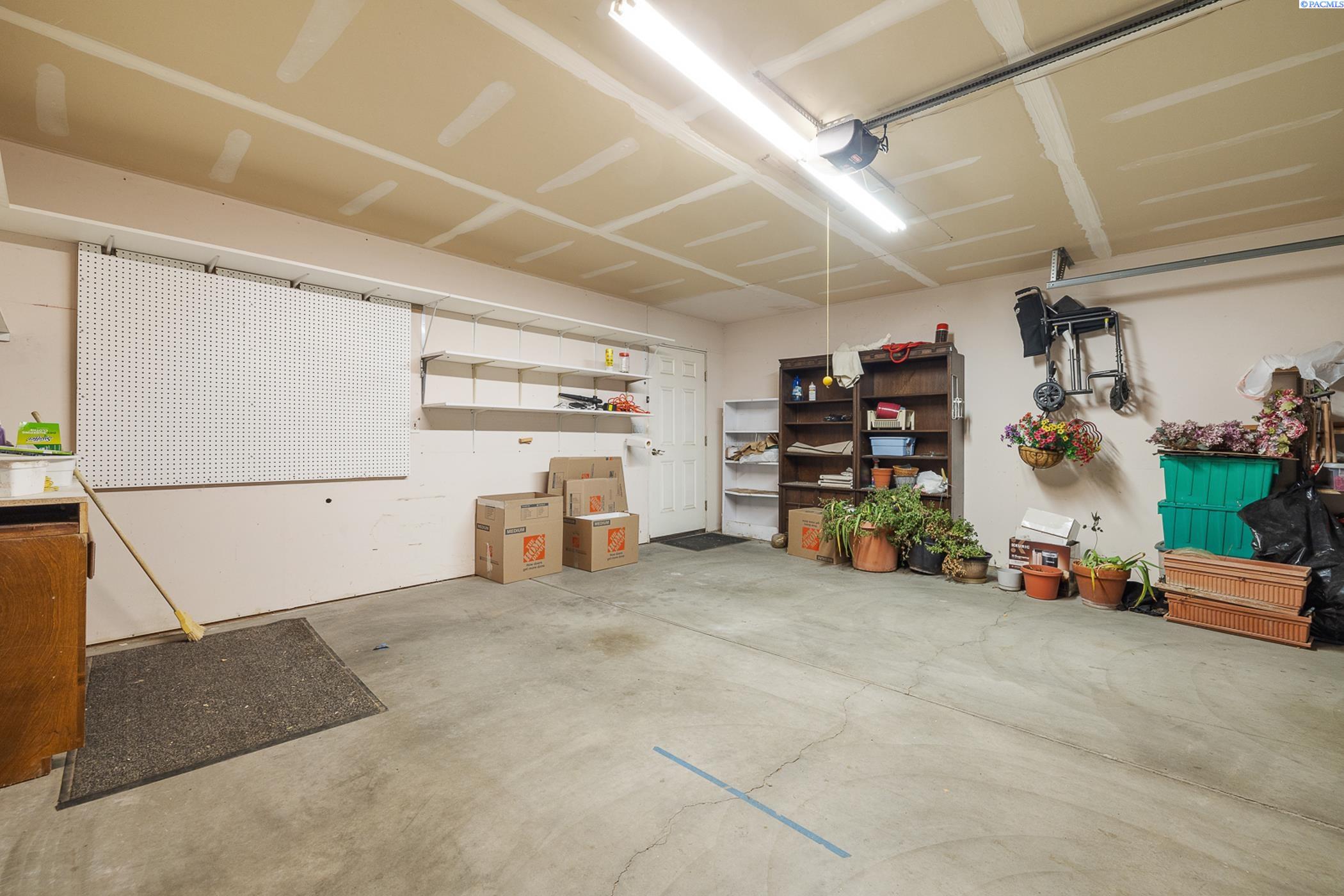 2515 W Grand Ronde Ave Unit C