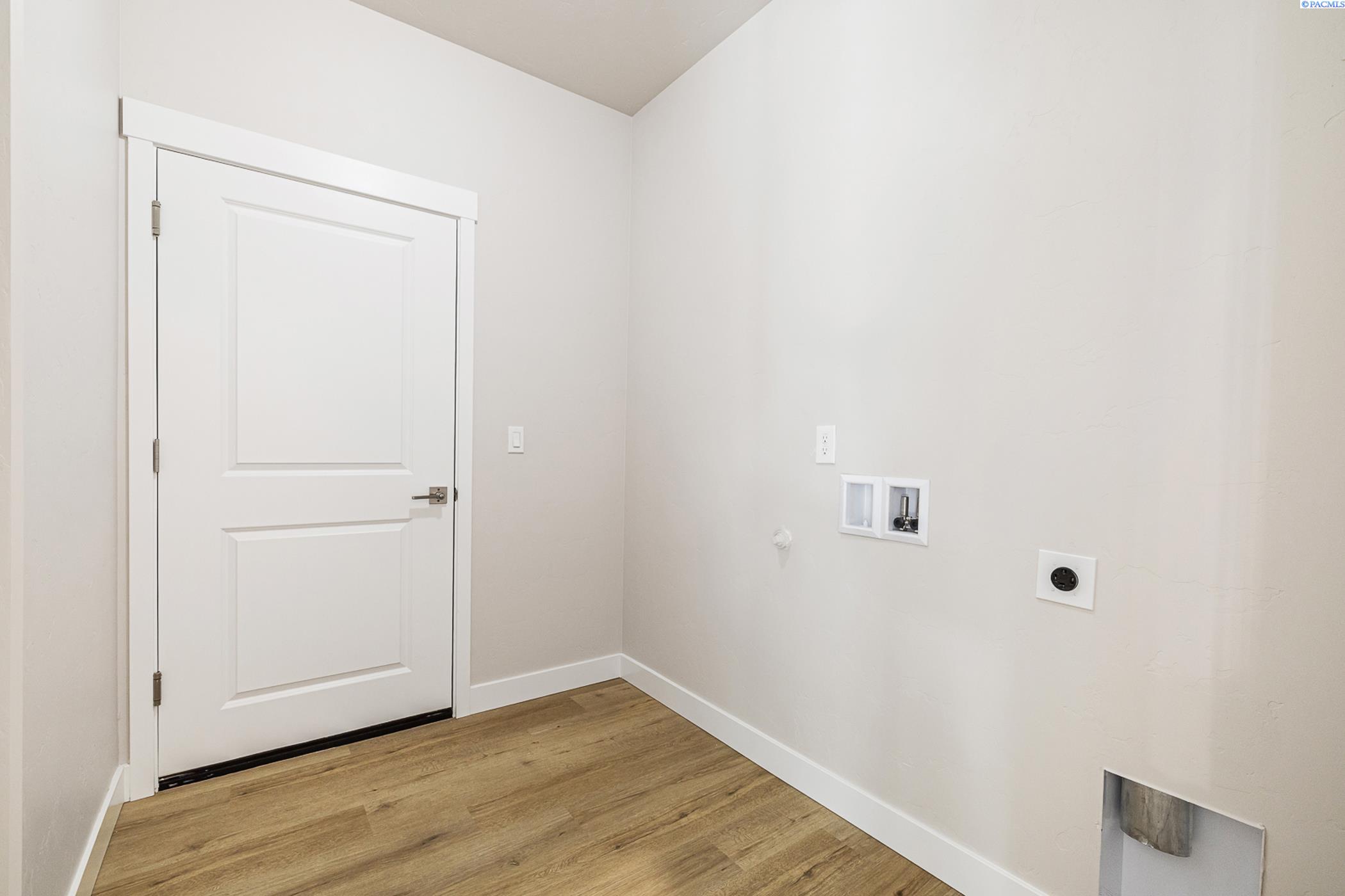 1072 Makah Court