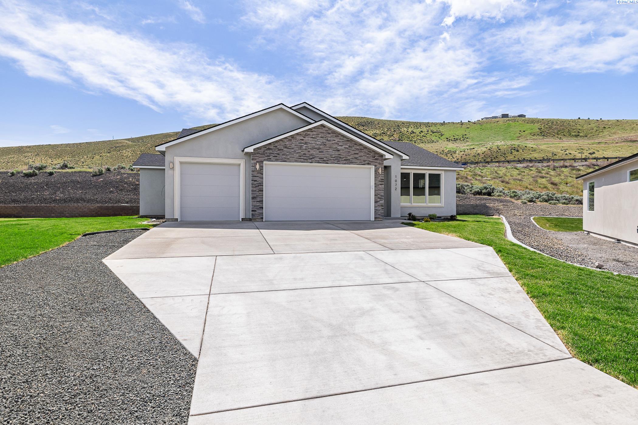 1072 Makah Court