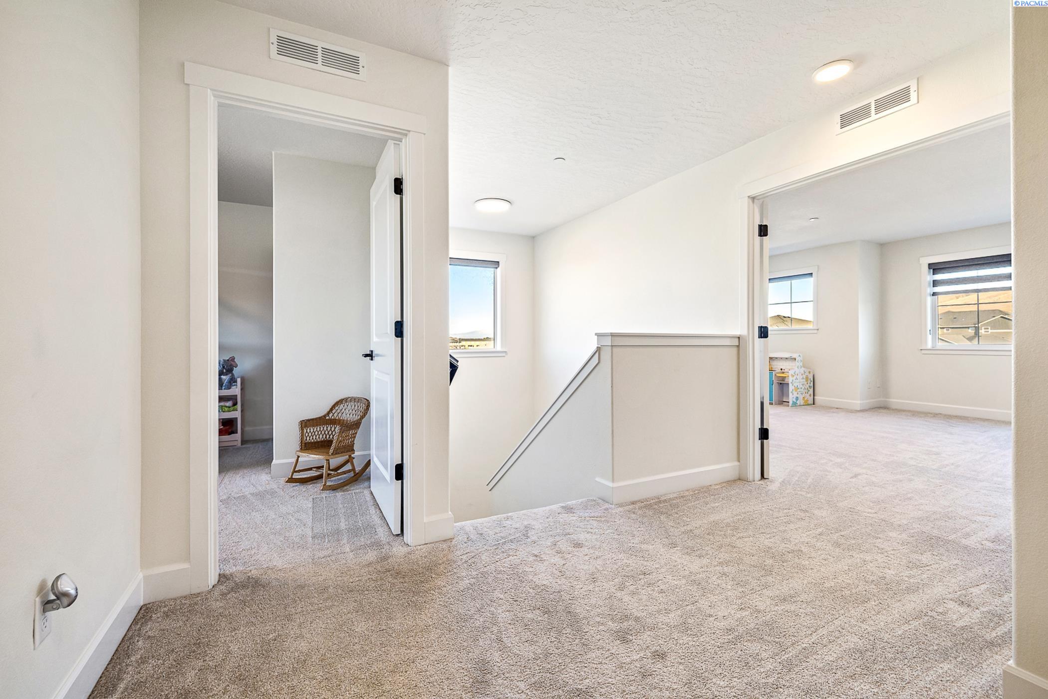 4325 Lolo Way
