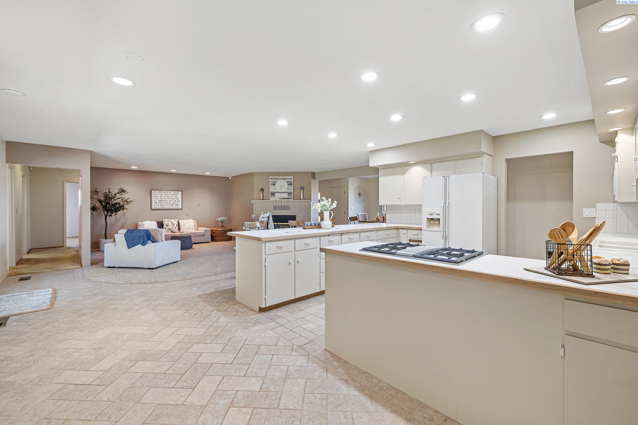 502 Meadowbrook Road