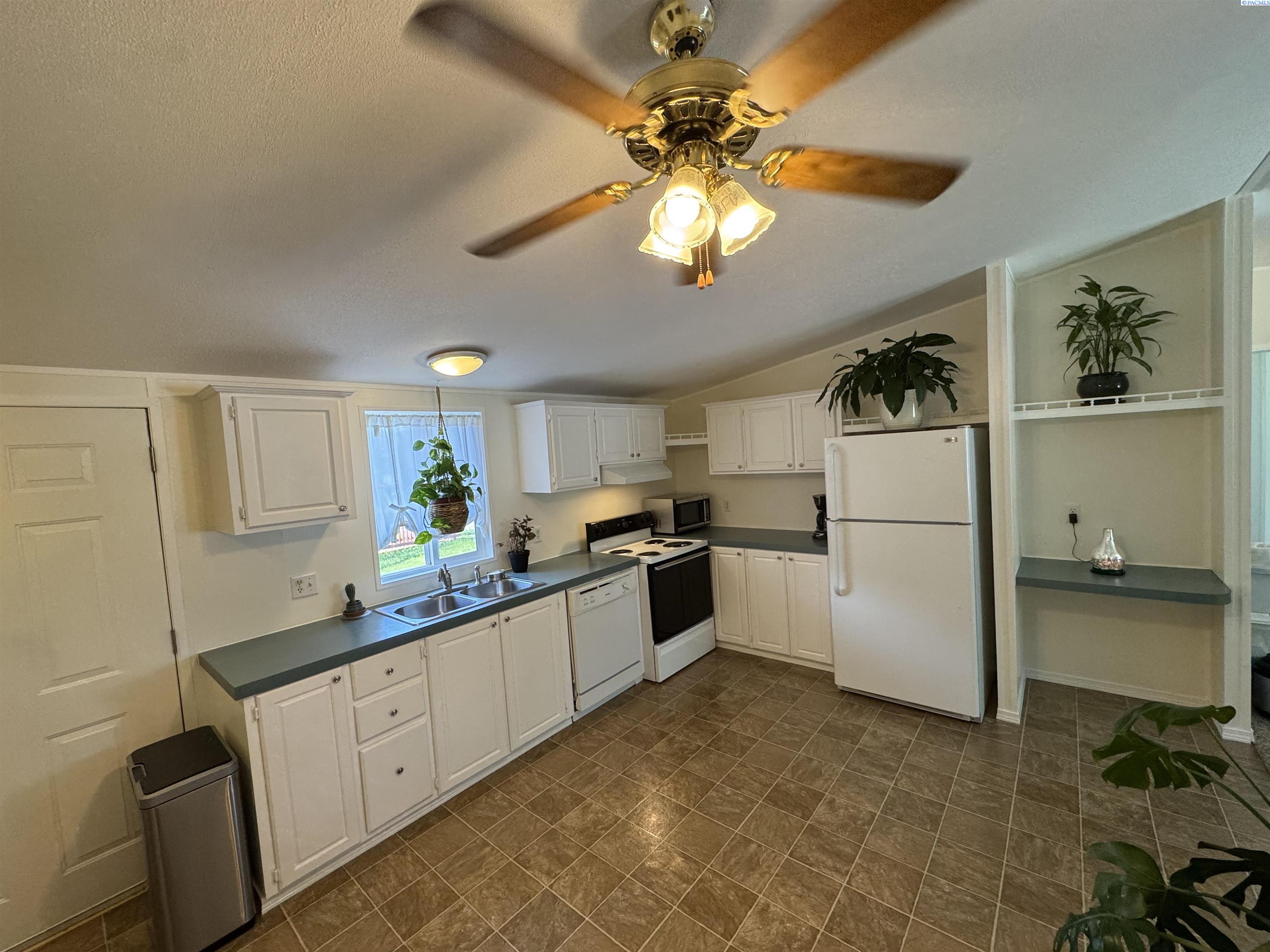 1724 W 45th Avenue # A20