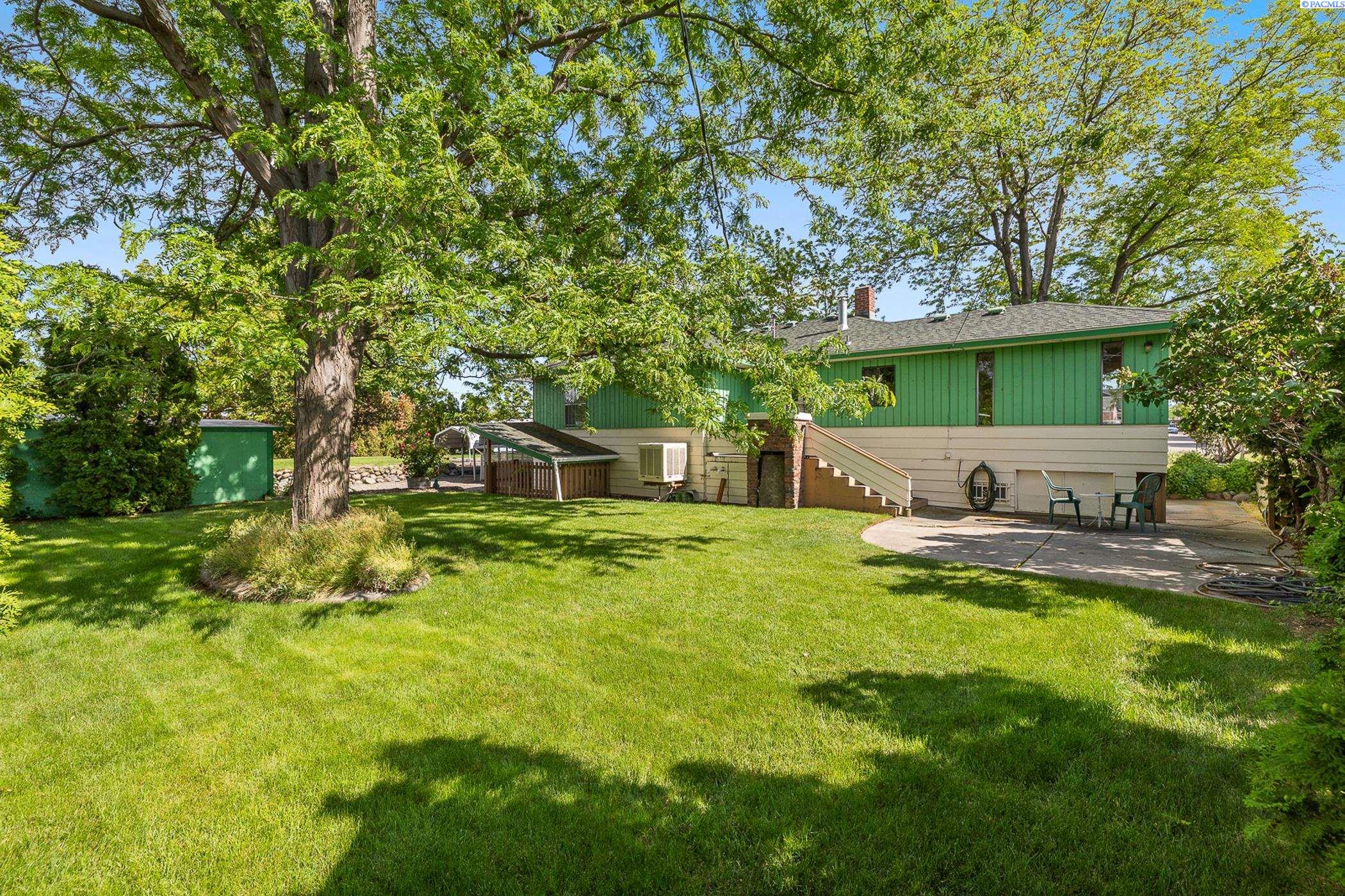 626 W Grand Ronde Avenue