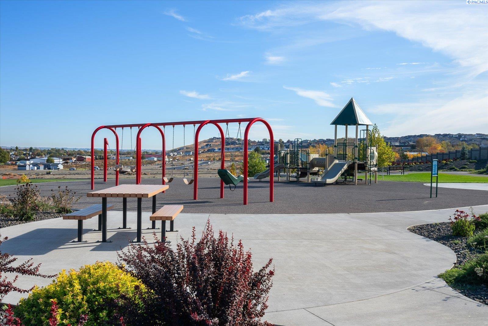 8207 Ballard Loop