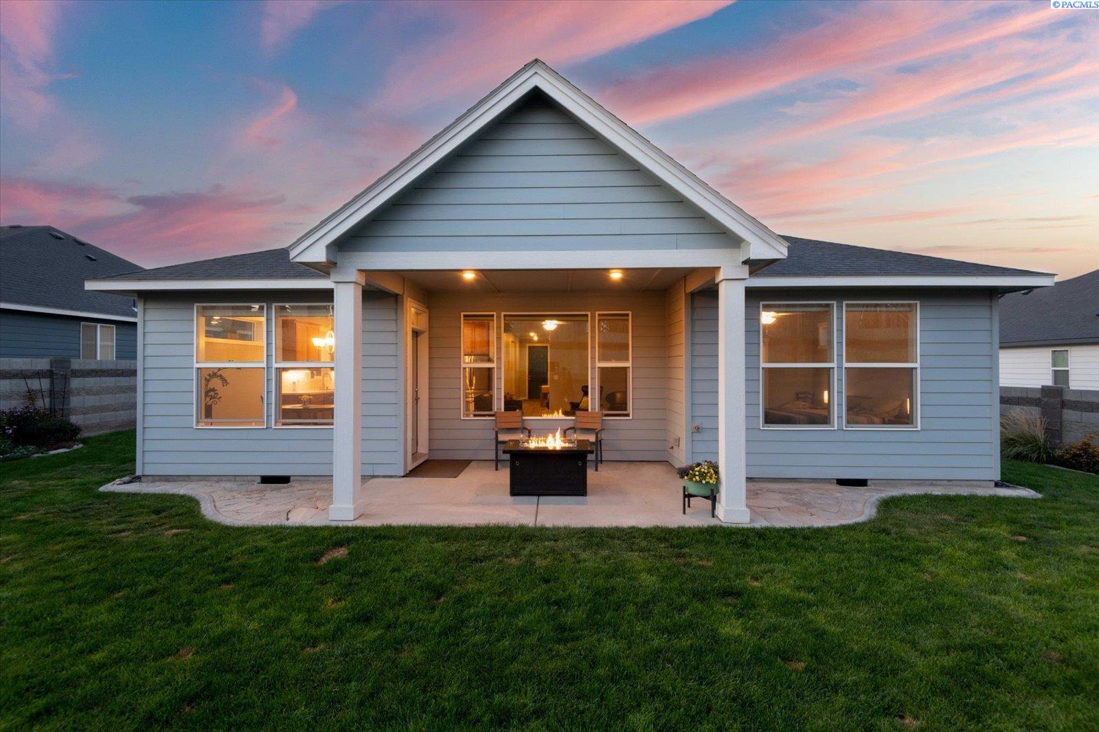 8207 Ballard Loop