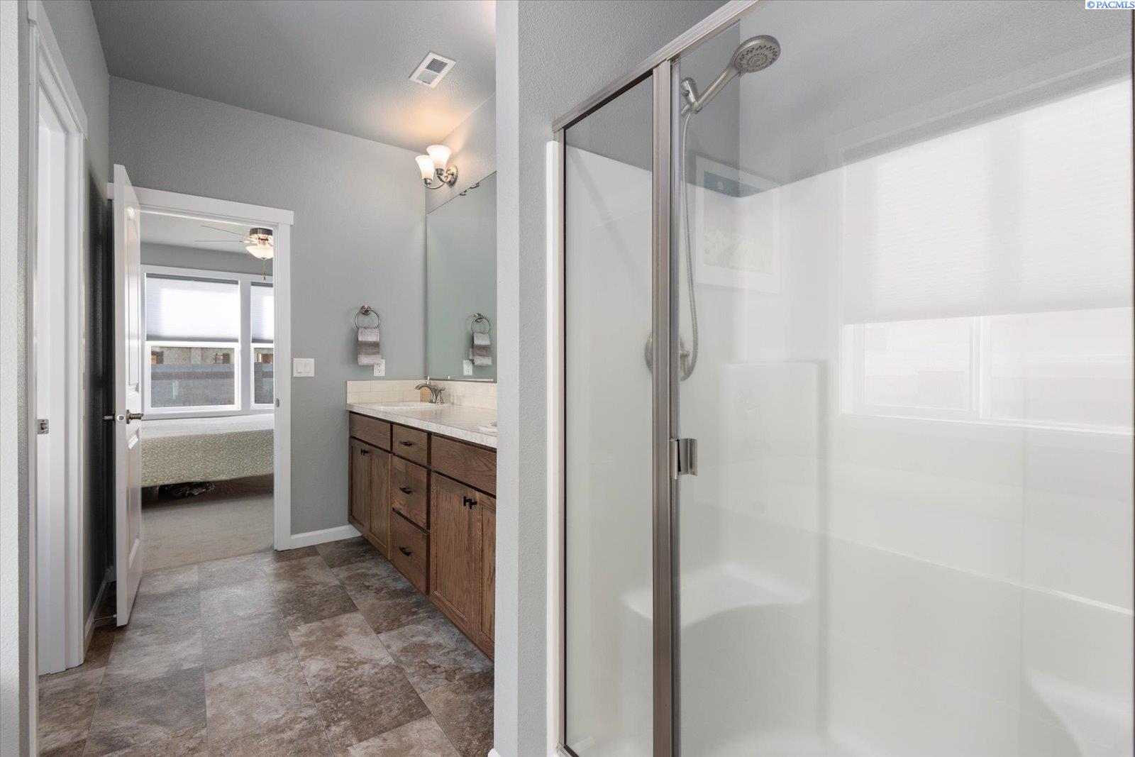 8207 Ballard Loop