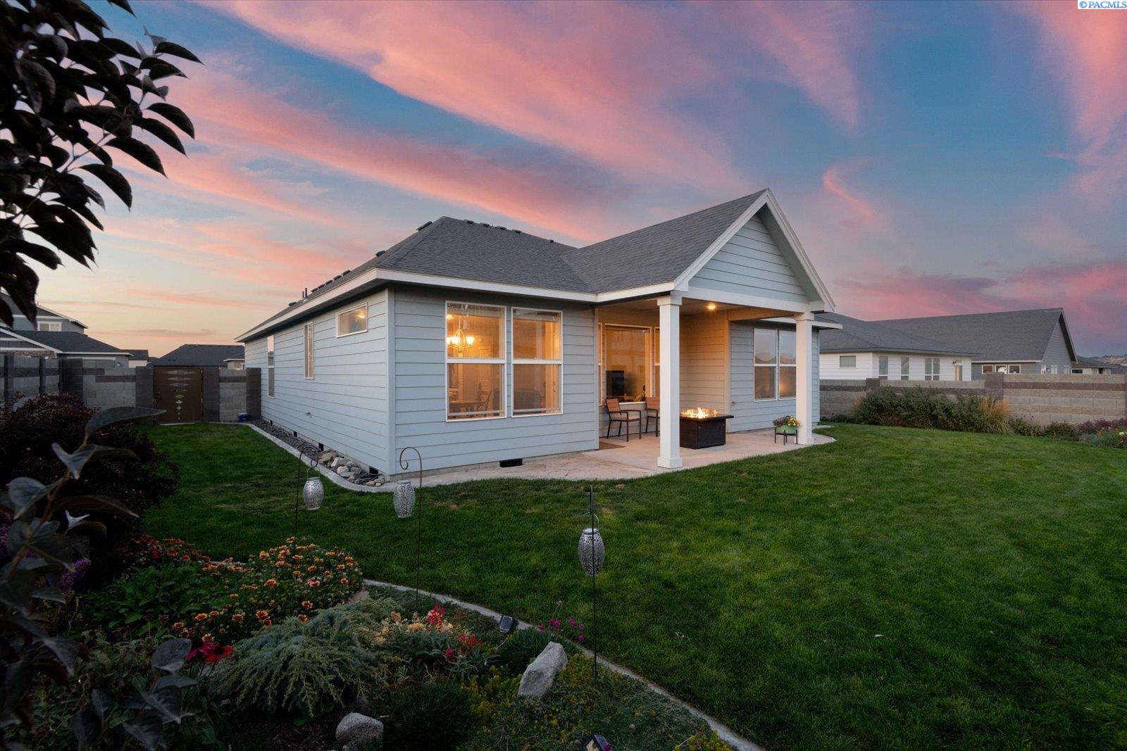 8207 Ballard Loop