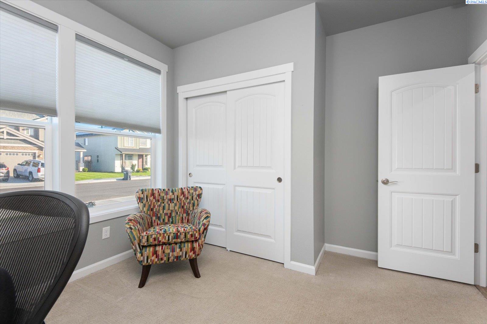 8207 Ballard Loop