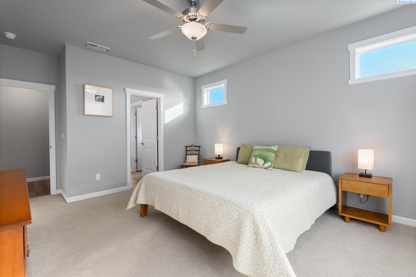 8207 Ballard Loop