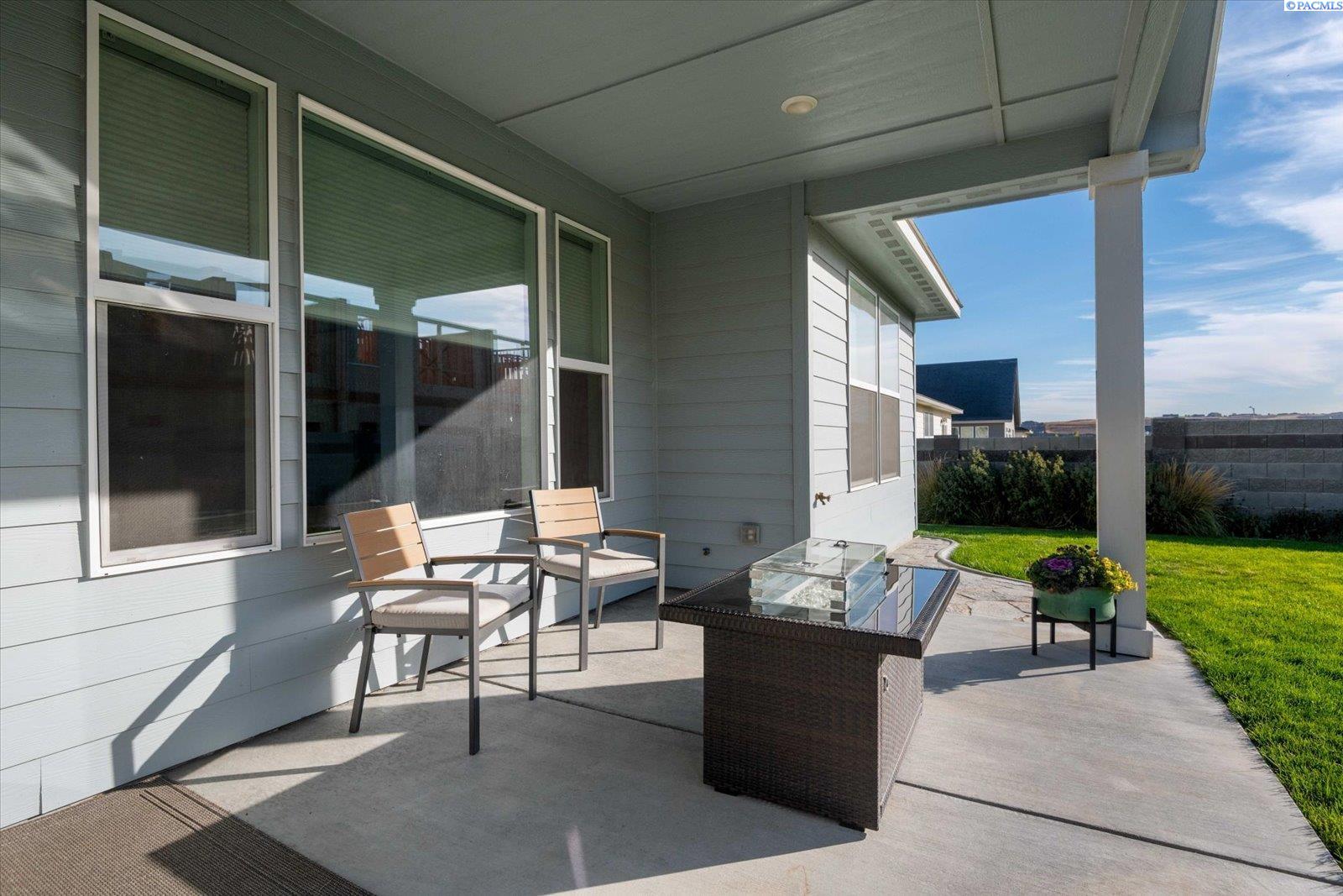 8207 Ballard Loop
