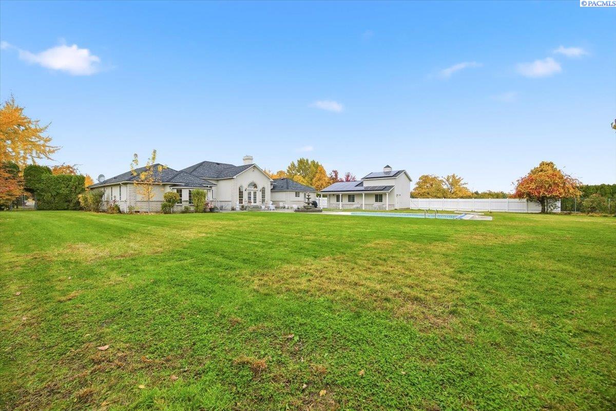 1709 N Road 80