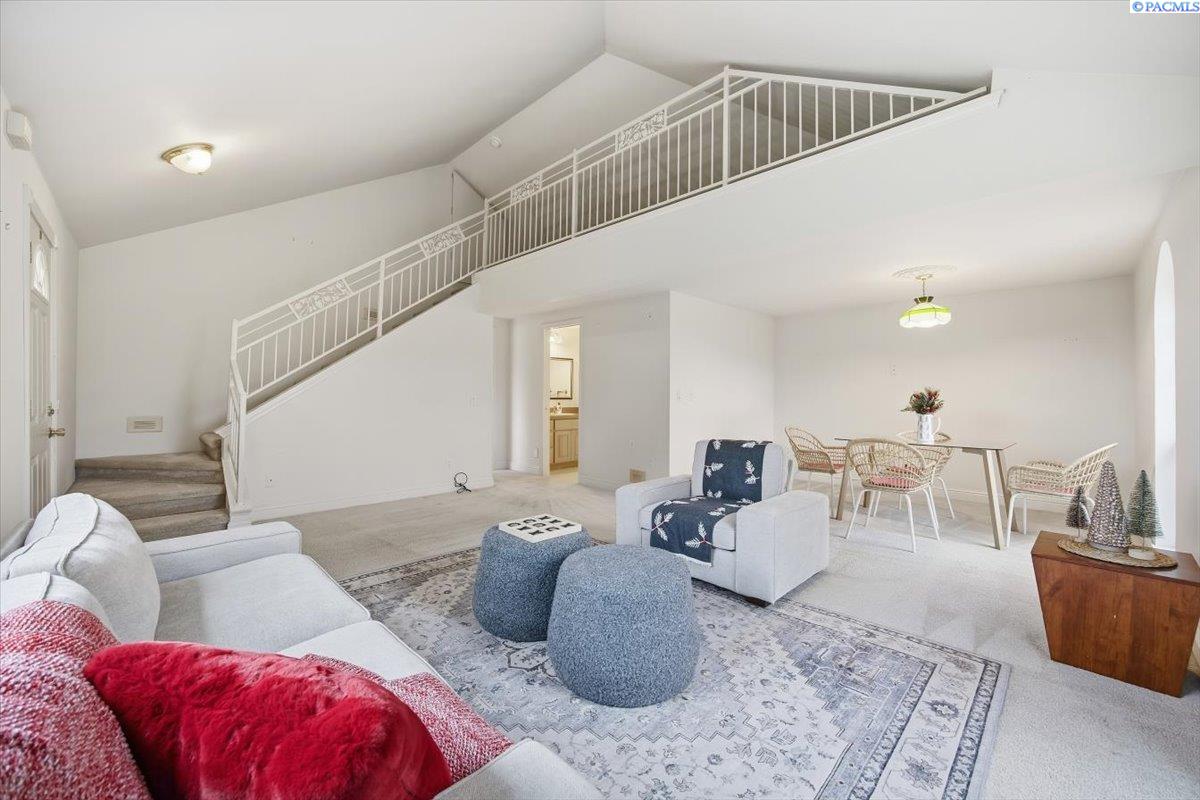 1709 N Road 80