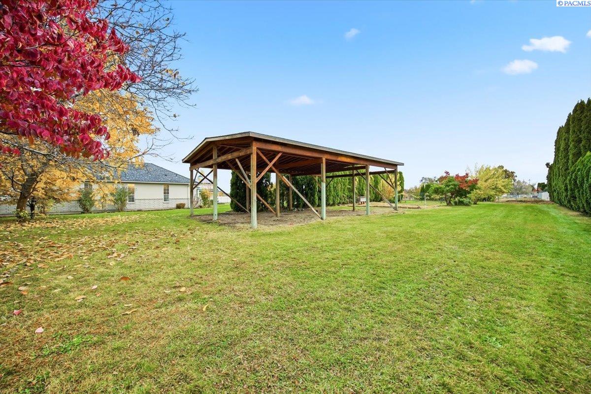 1709 N Road 80