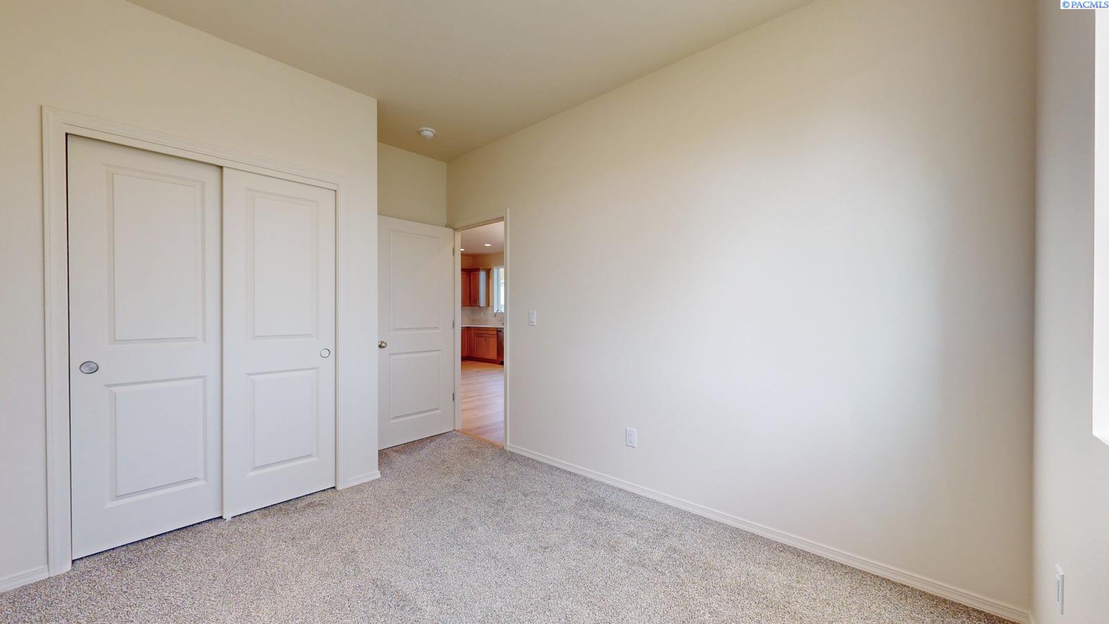 5604 Echo Street