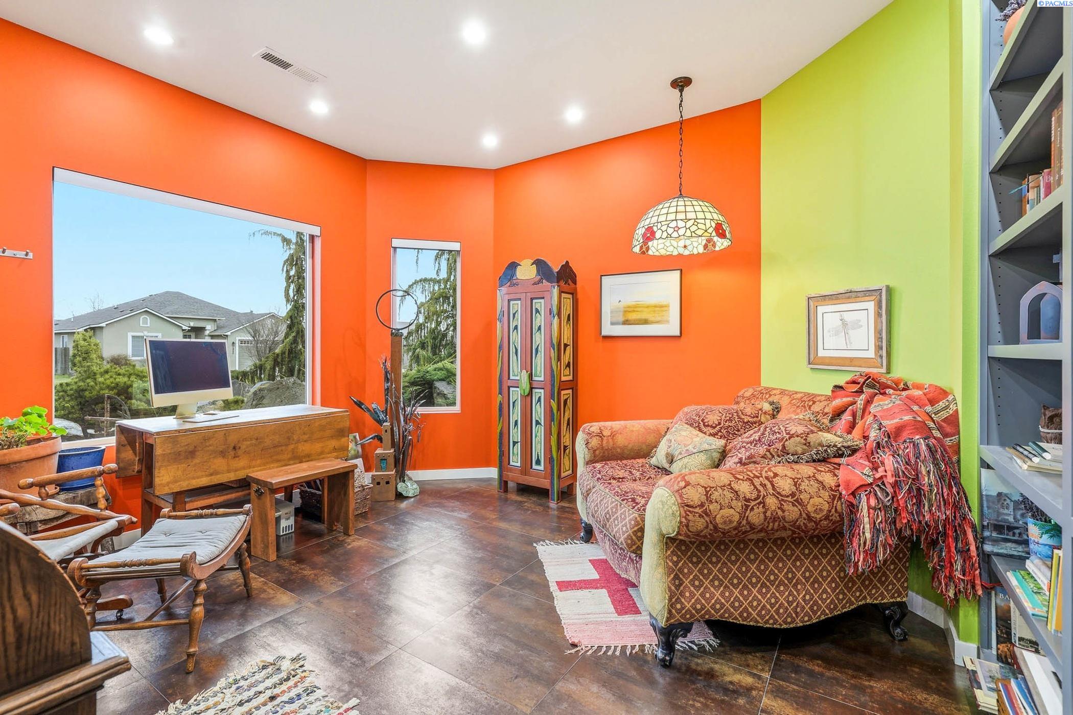 1939 Sunshine Avenue