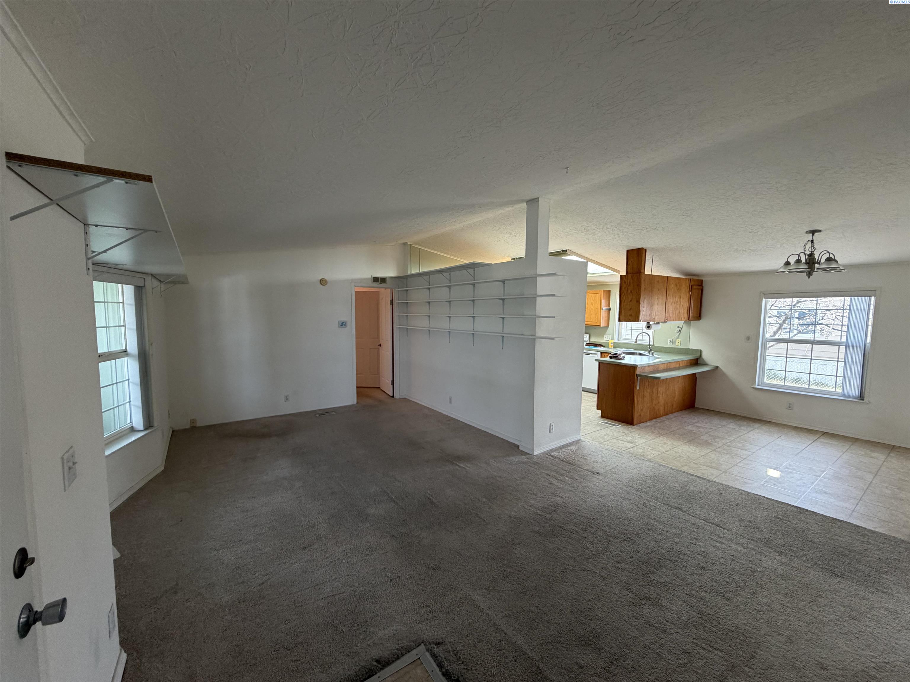 212 Crestwood Drive