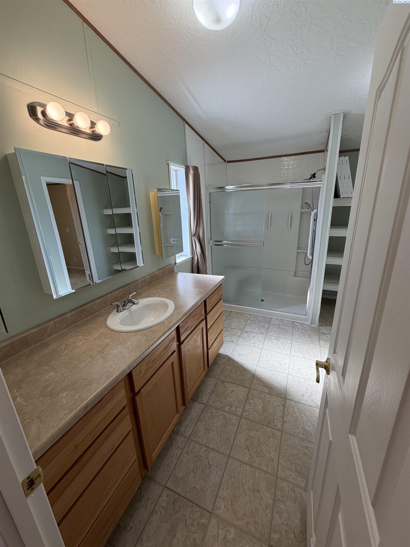 212 Crestwood Drive