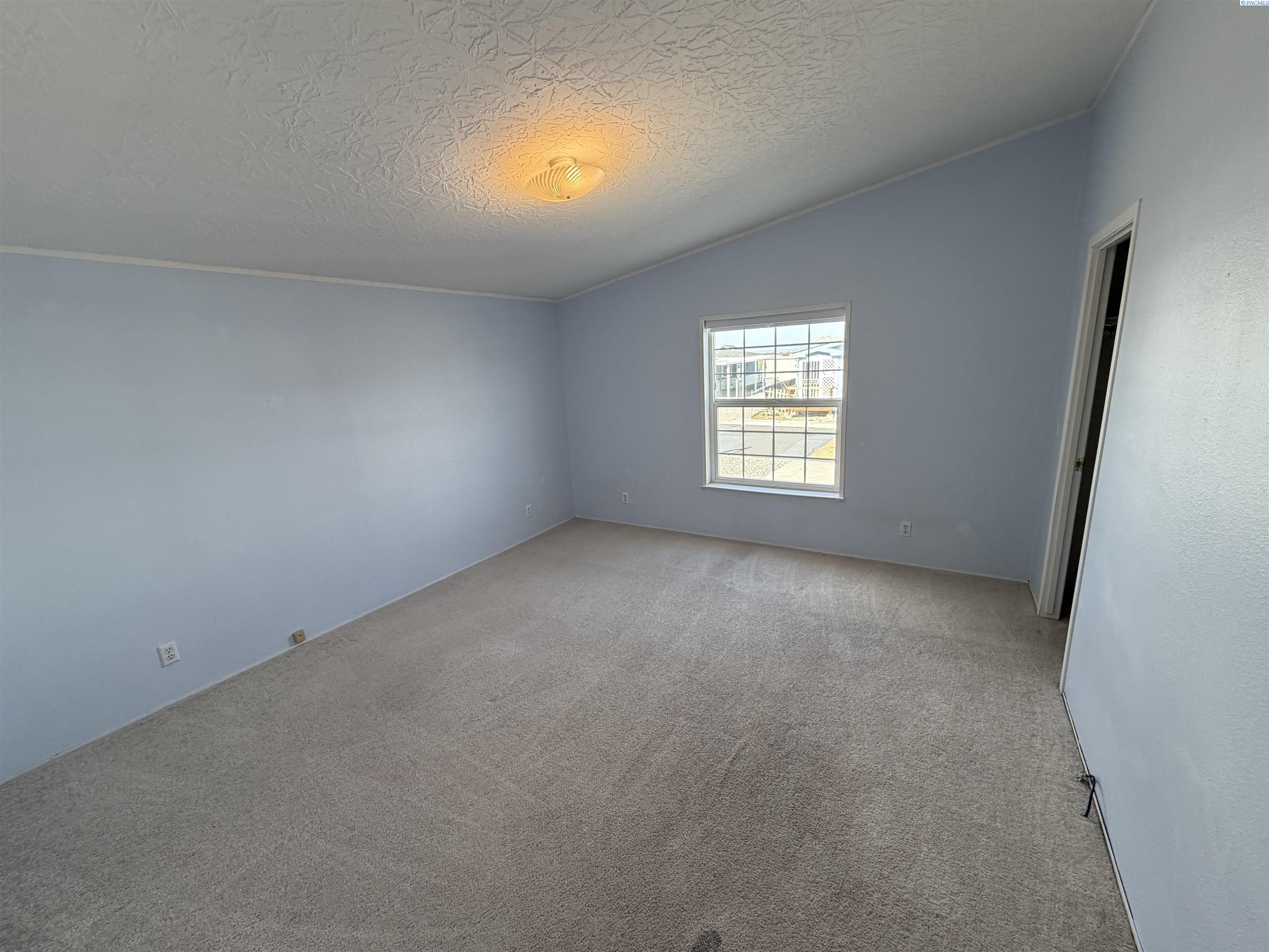 212 Crestwood Drive