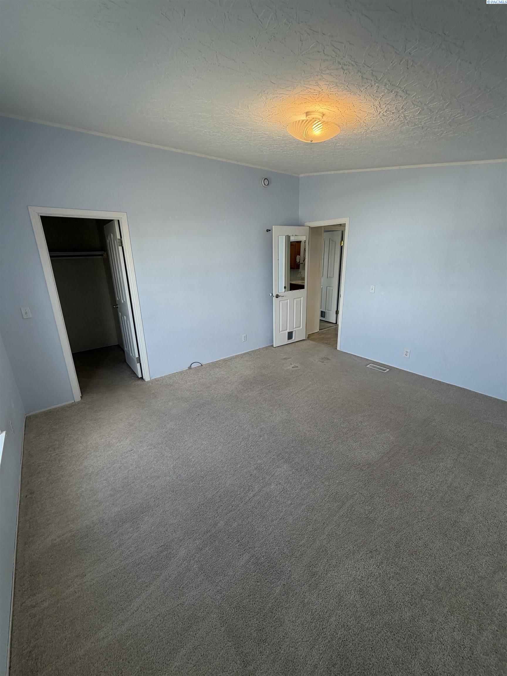 212 Crestwood Drive