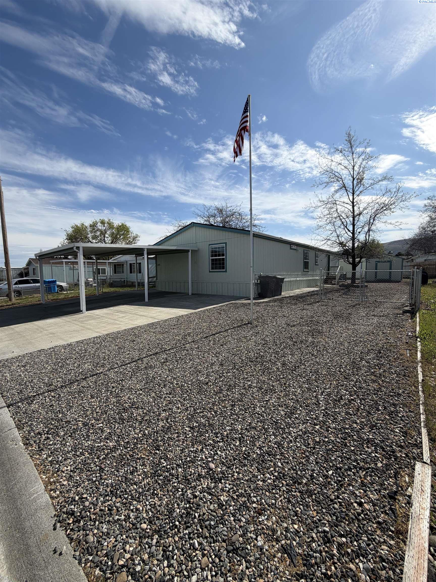 212 Crestwood Drive