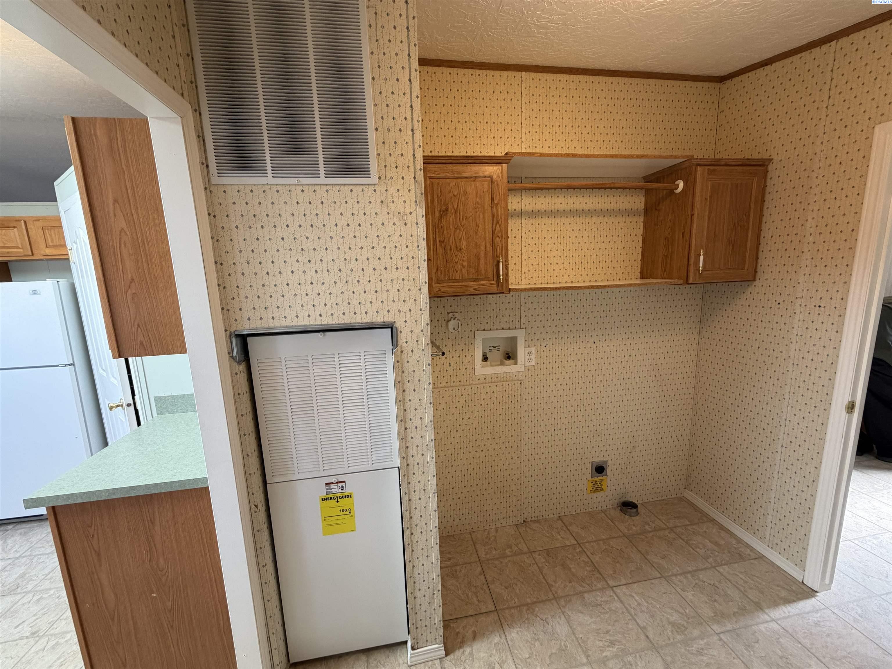 212 Crestwood Drive