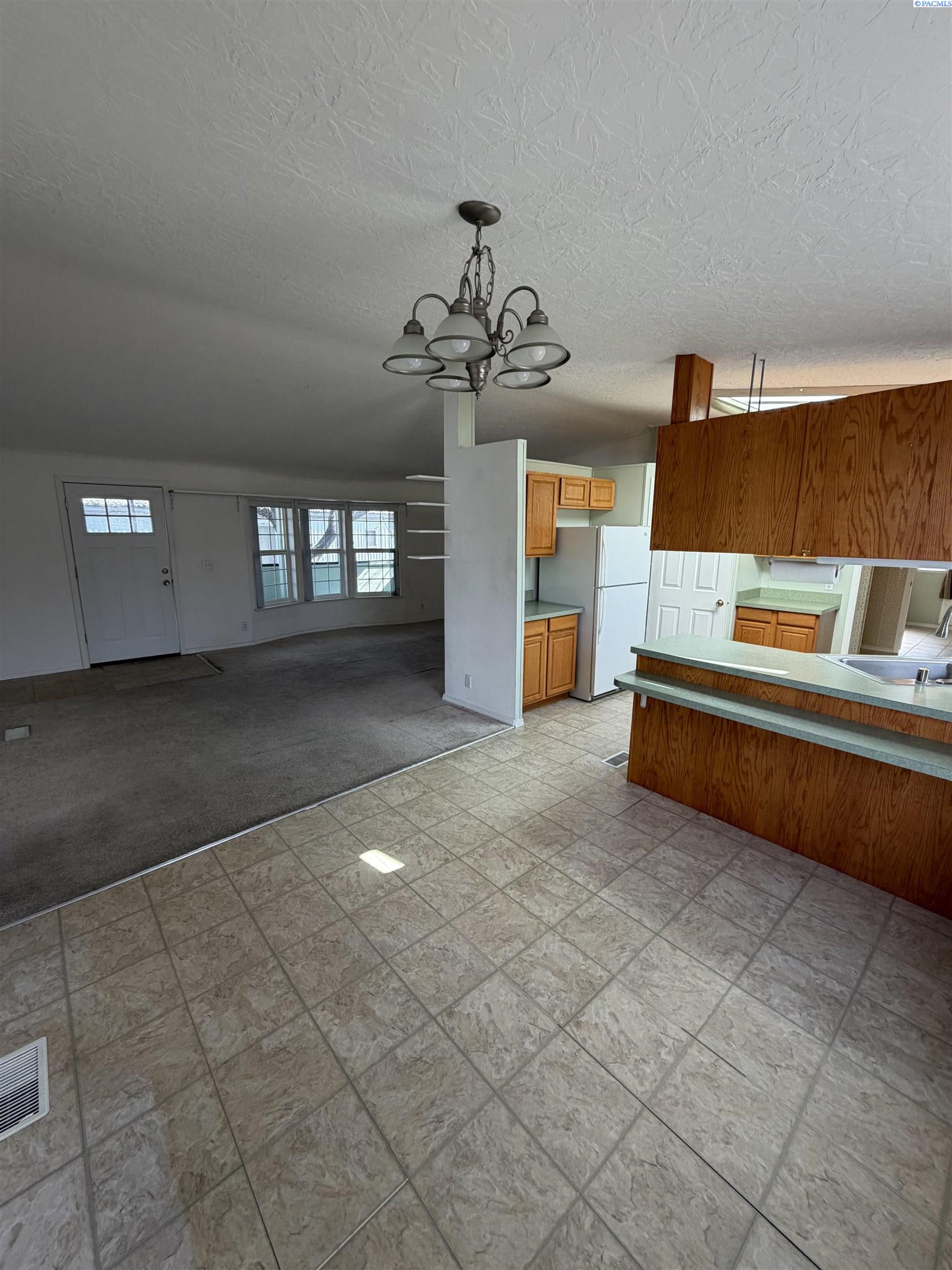 212 Crestwood Drive