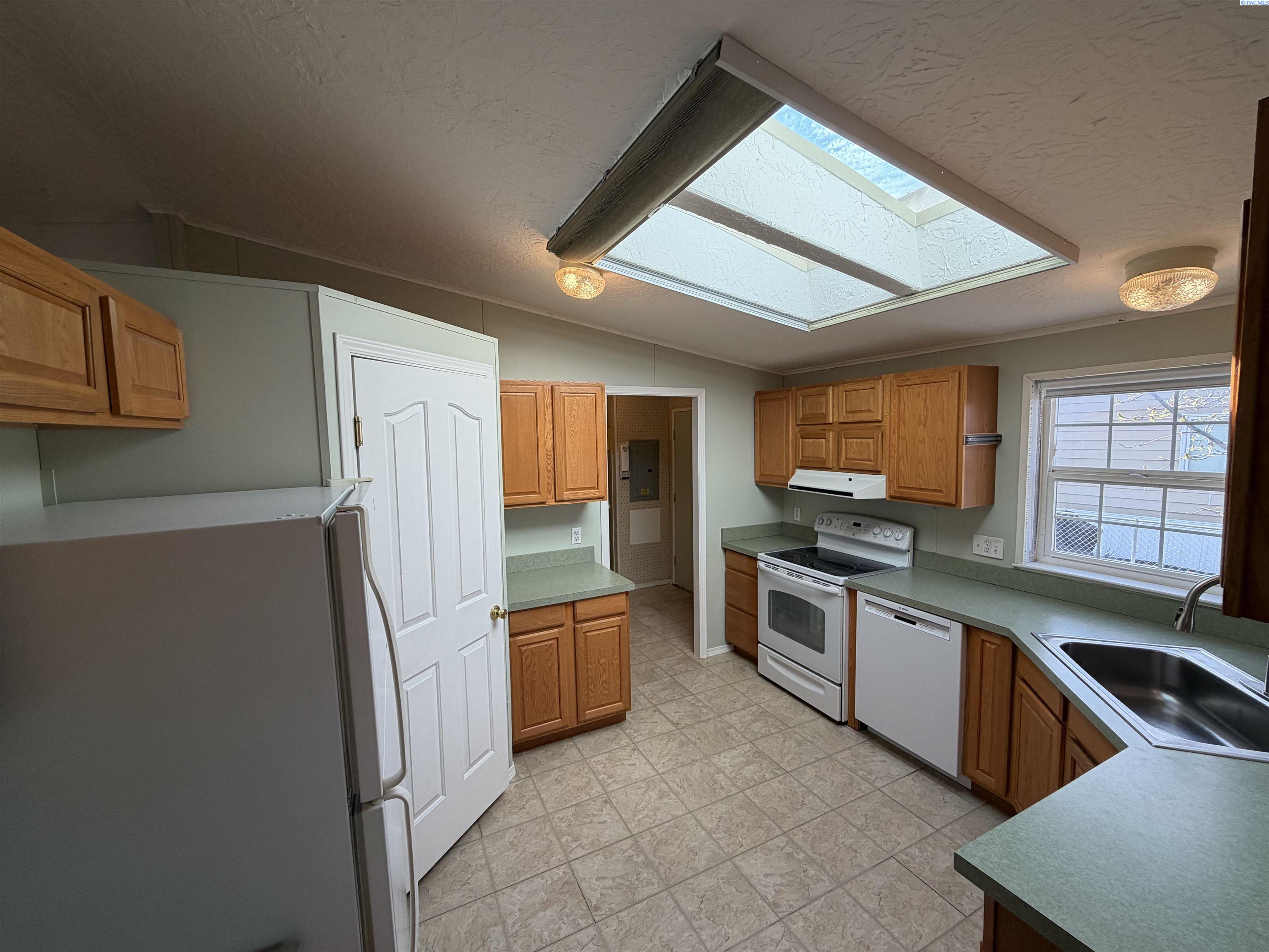 212 Crestwood Drive