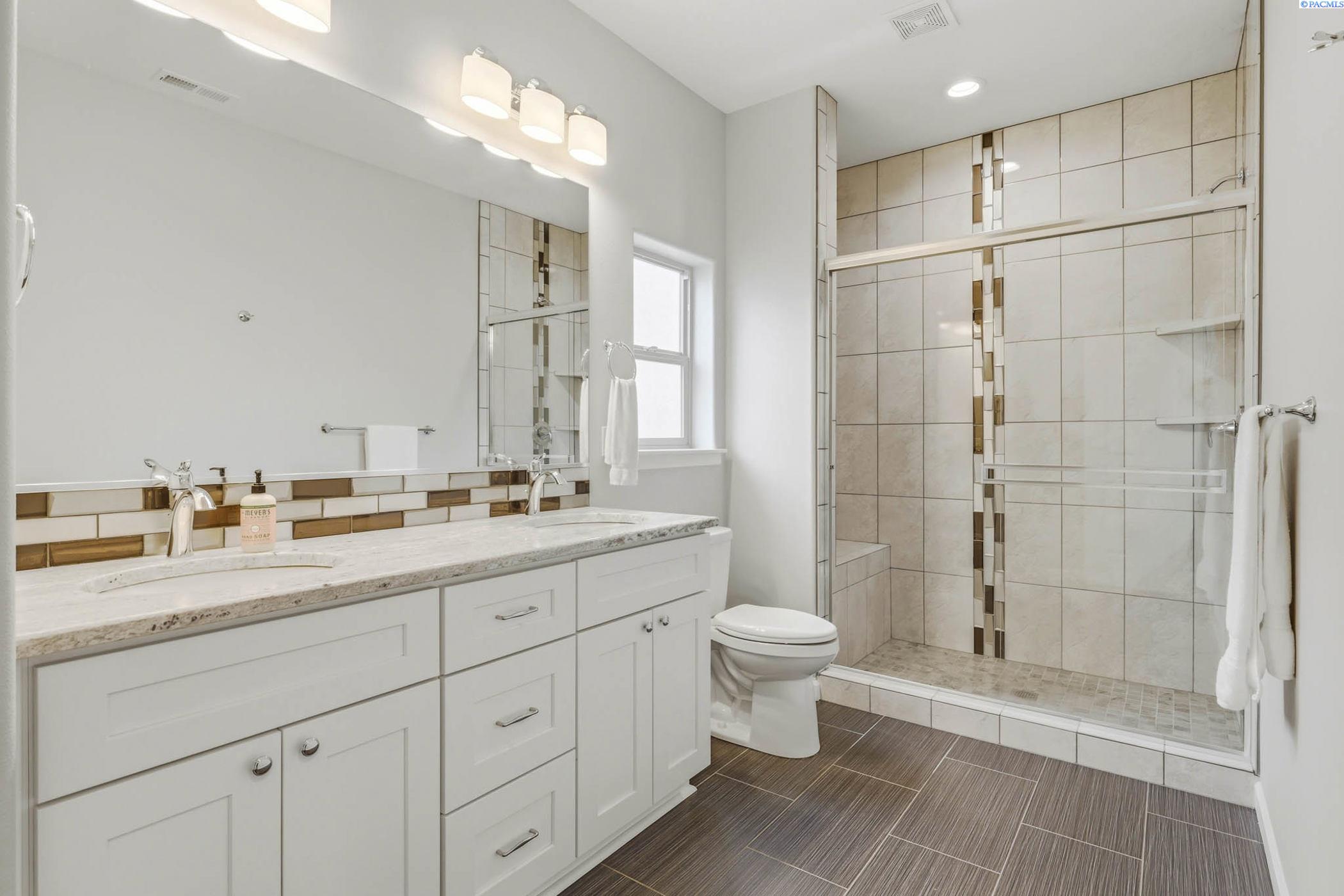 3161 Deserthawk Loop