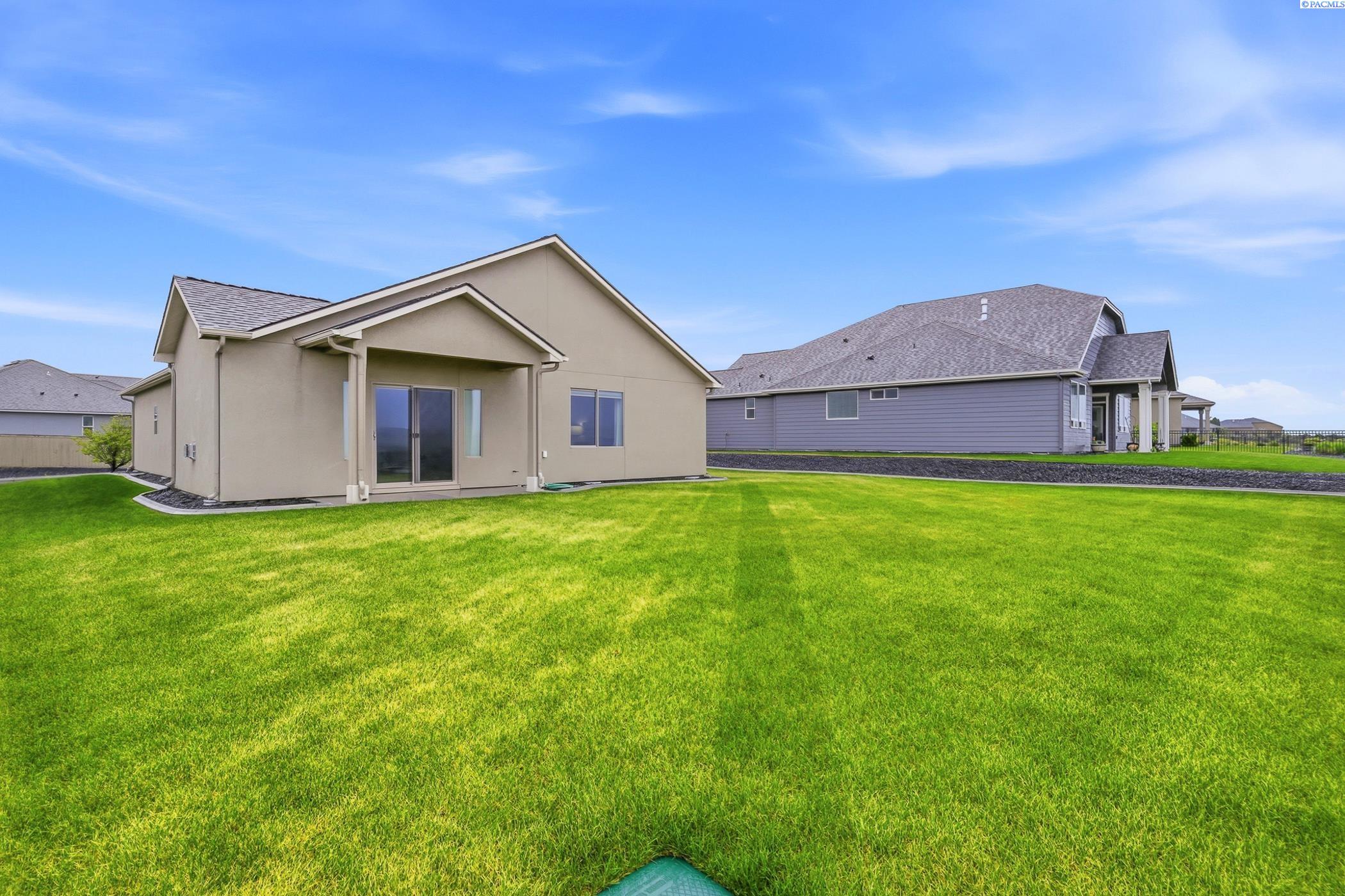 3161 Deserthawk Loop
