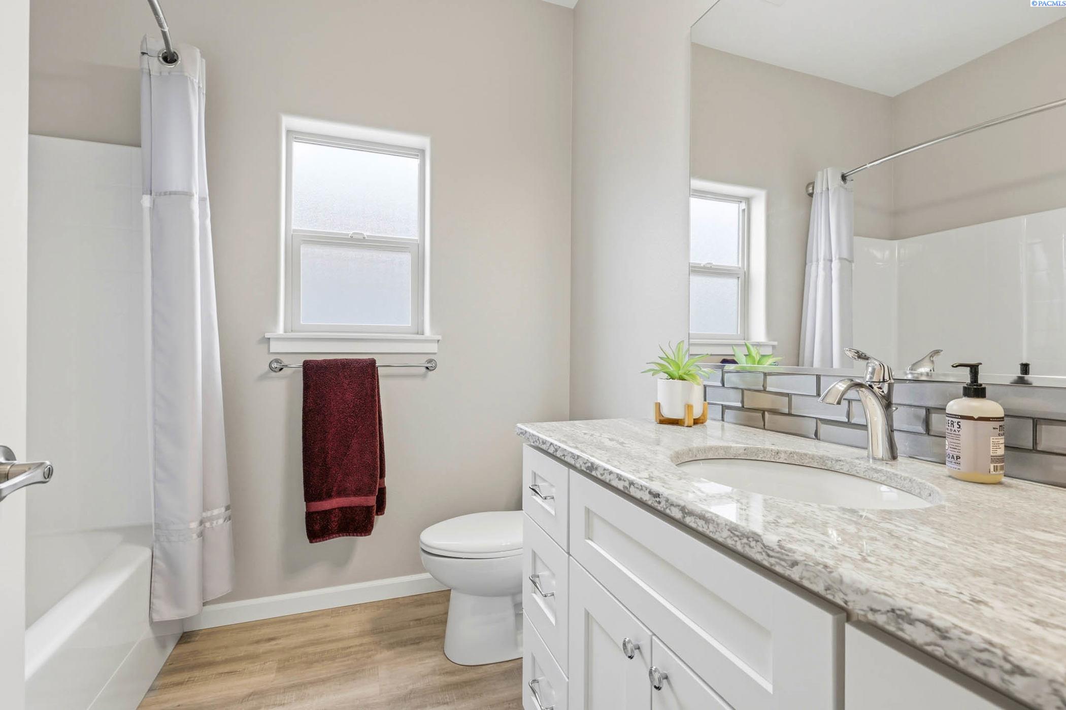 3161 Deserthawk Loop