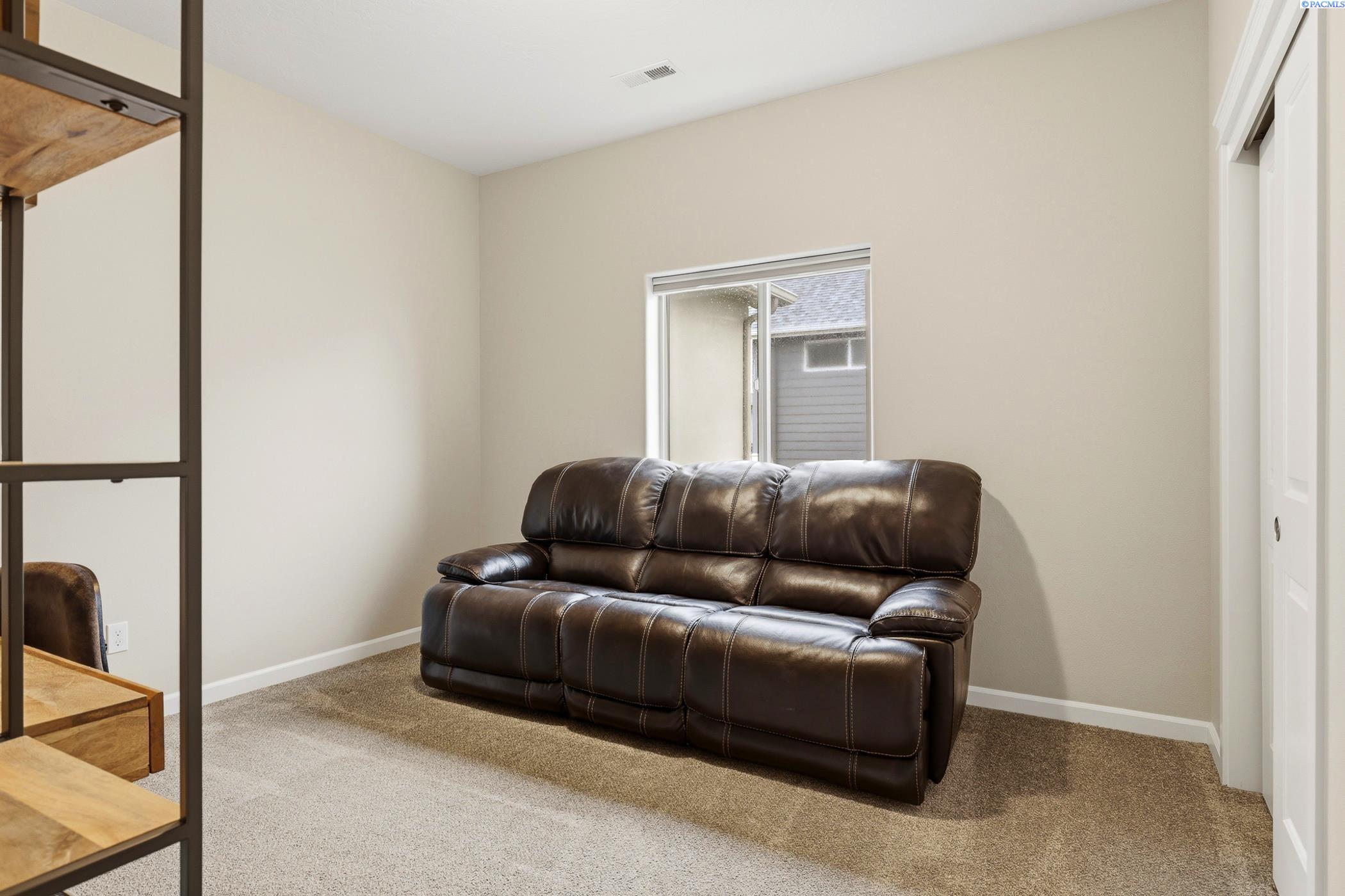 3161 Deserthawk Loop