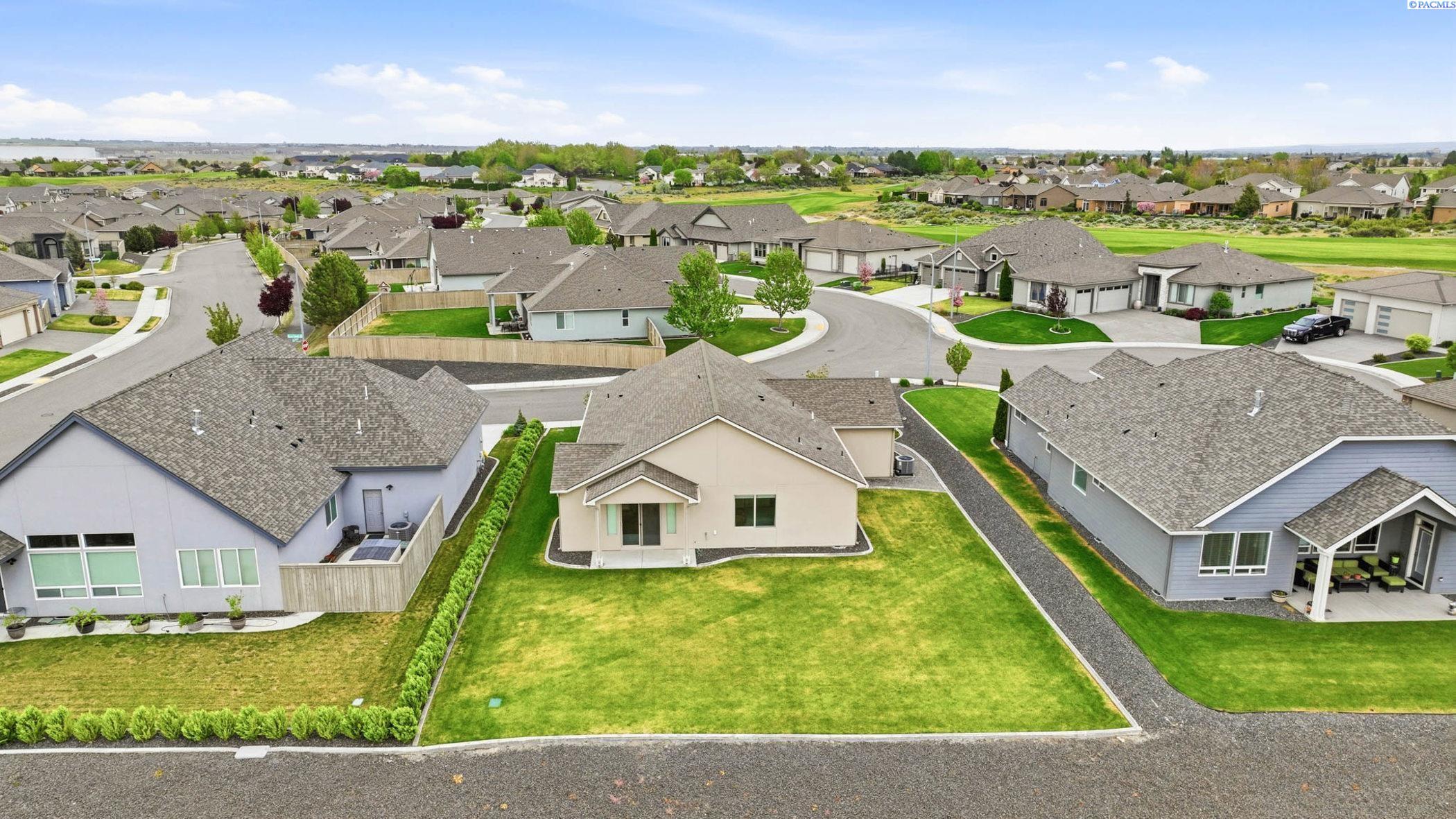 3161 Deserthawk Loop