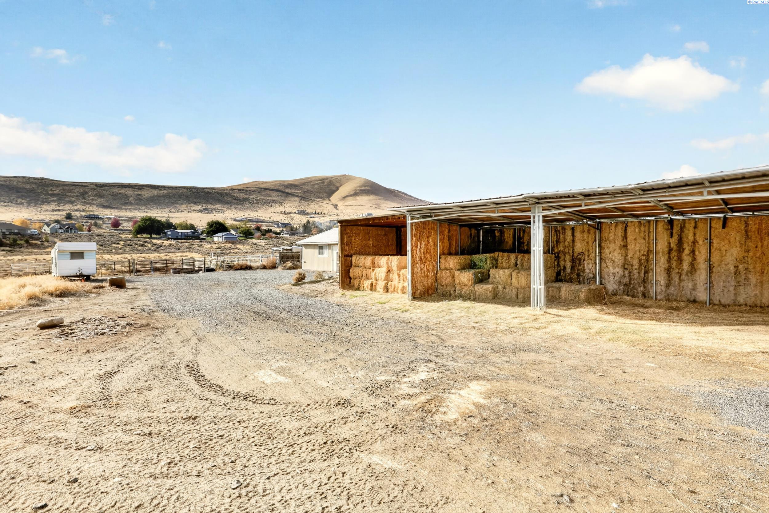 42605 E Red Mountain Road