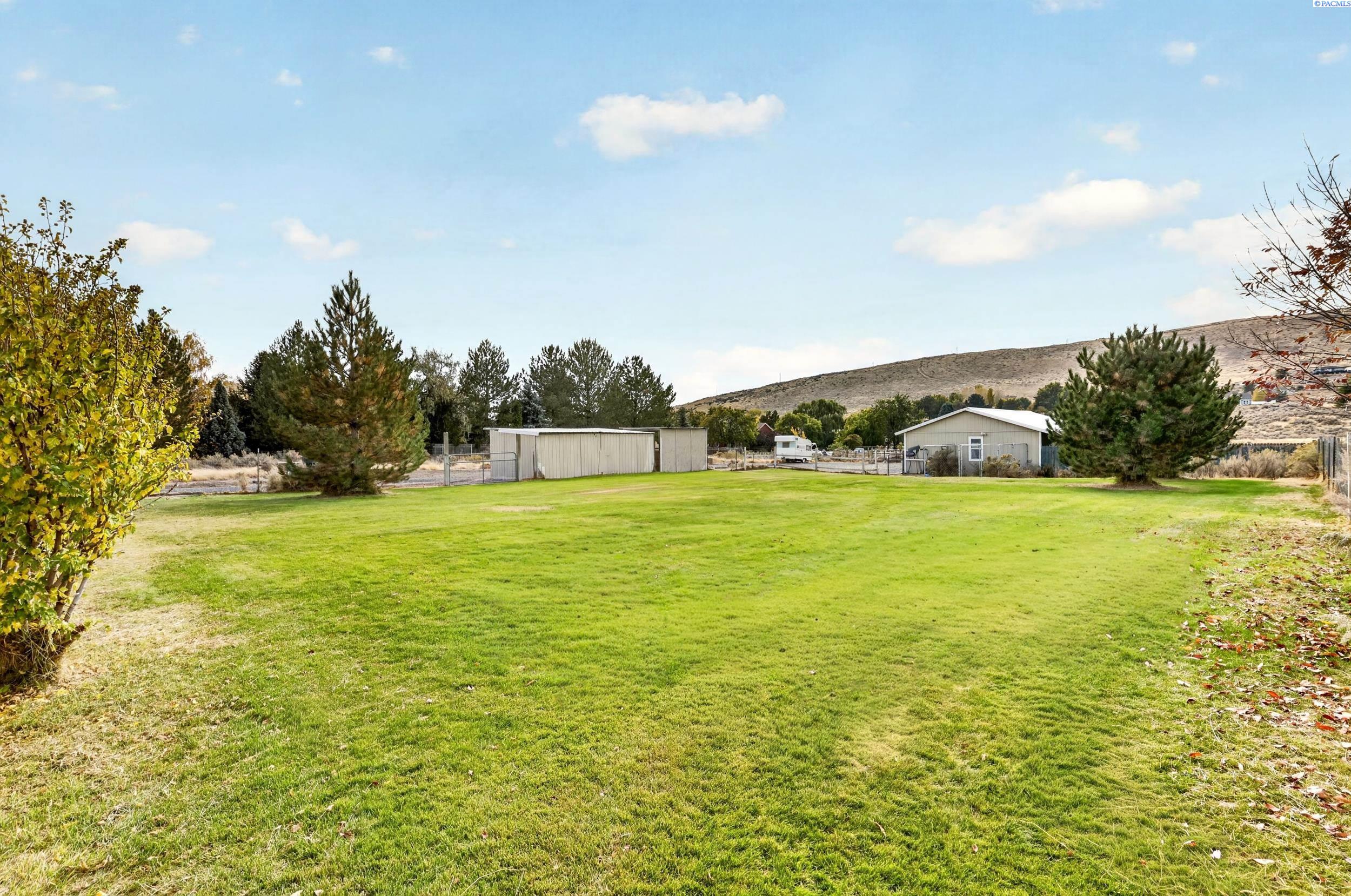 42605 E Red Mountain Road