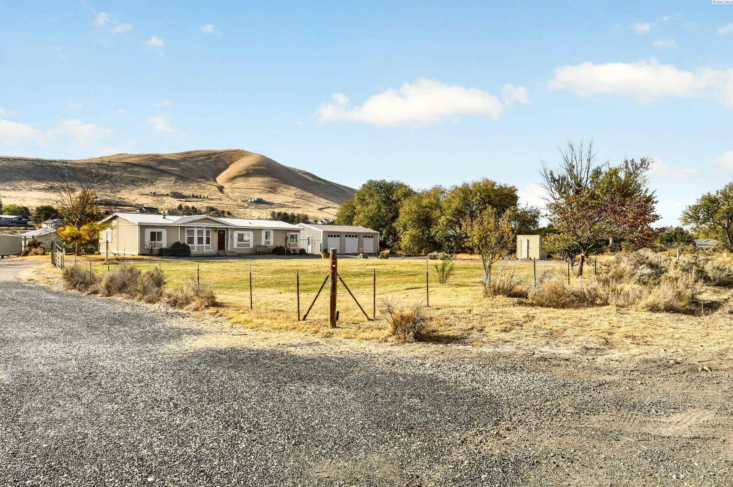 42605 E Red Mountain Road