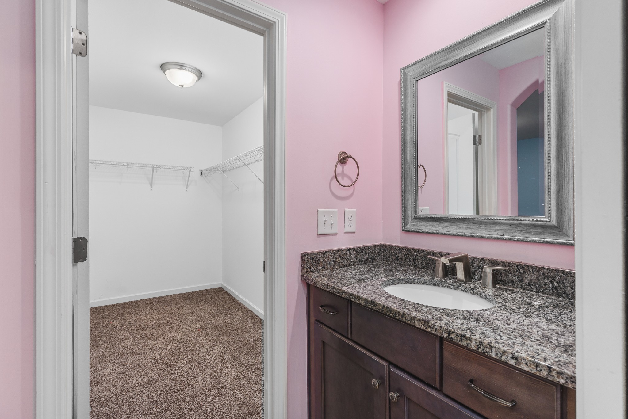 7201 Natchez Pointe Dr